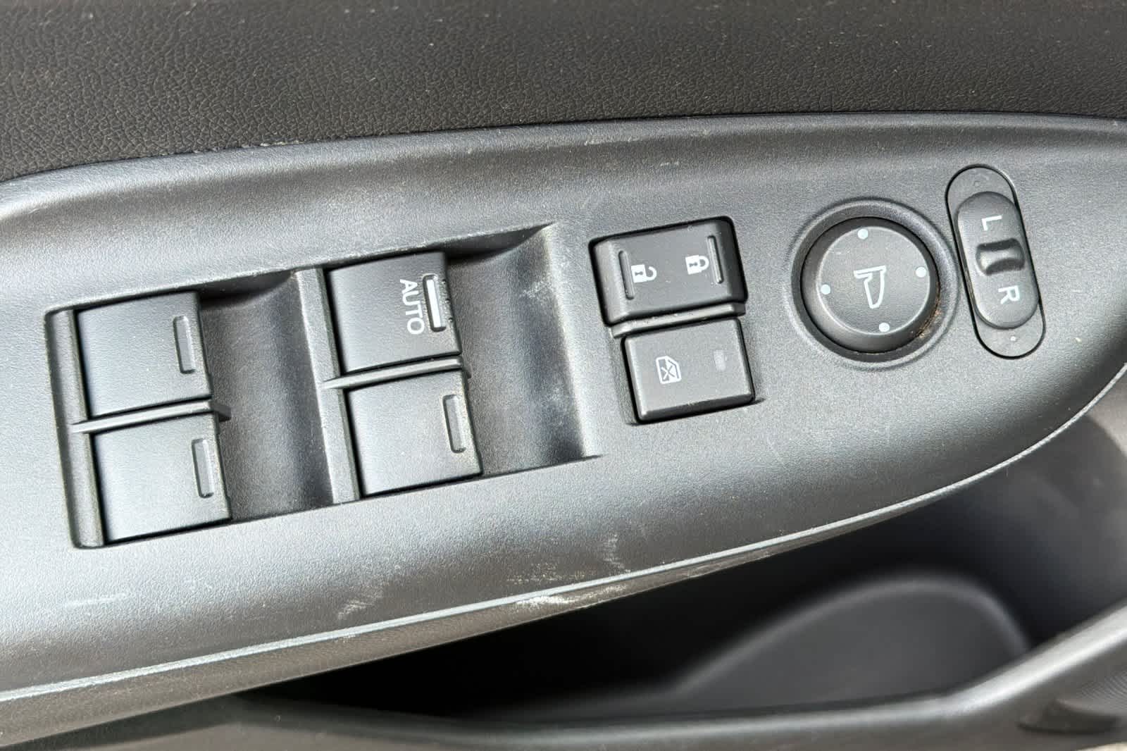 Thumbnail: 2016 Honda Fit - 15