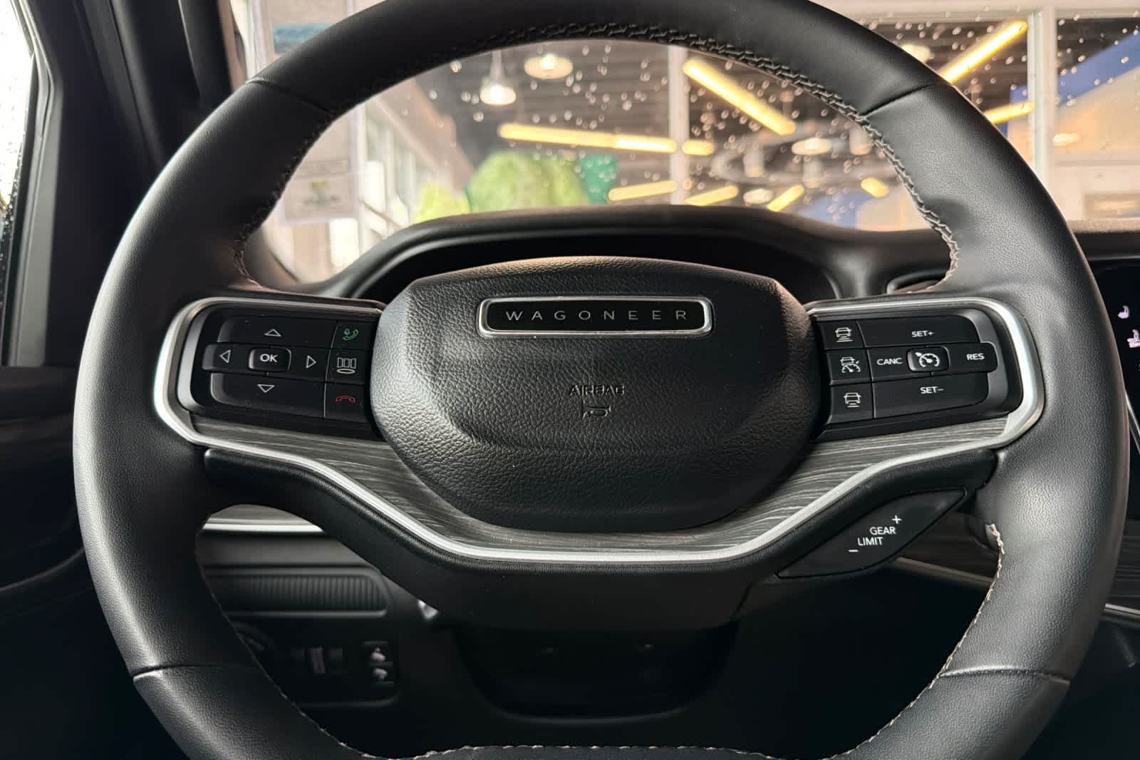 Thumbnail: 2024 Jeep Wagoneer - 27