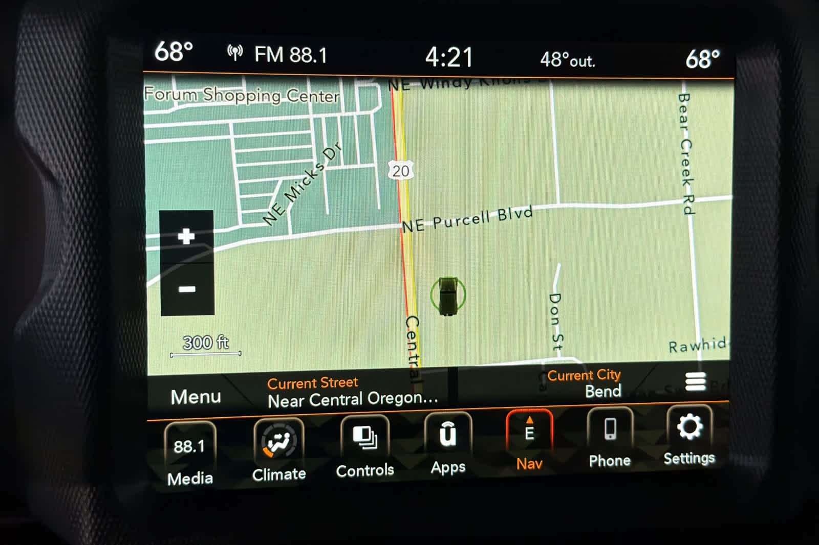 Thumbnail: 2021 Jeep Wrangler - 21