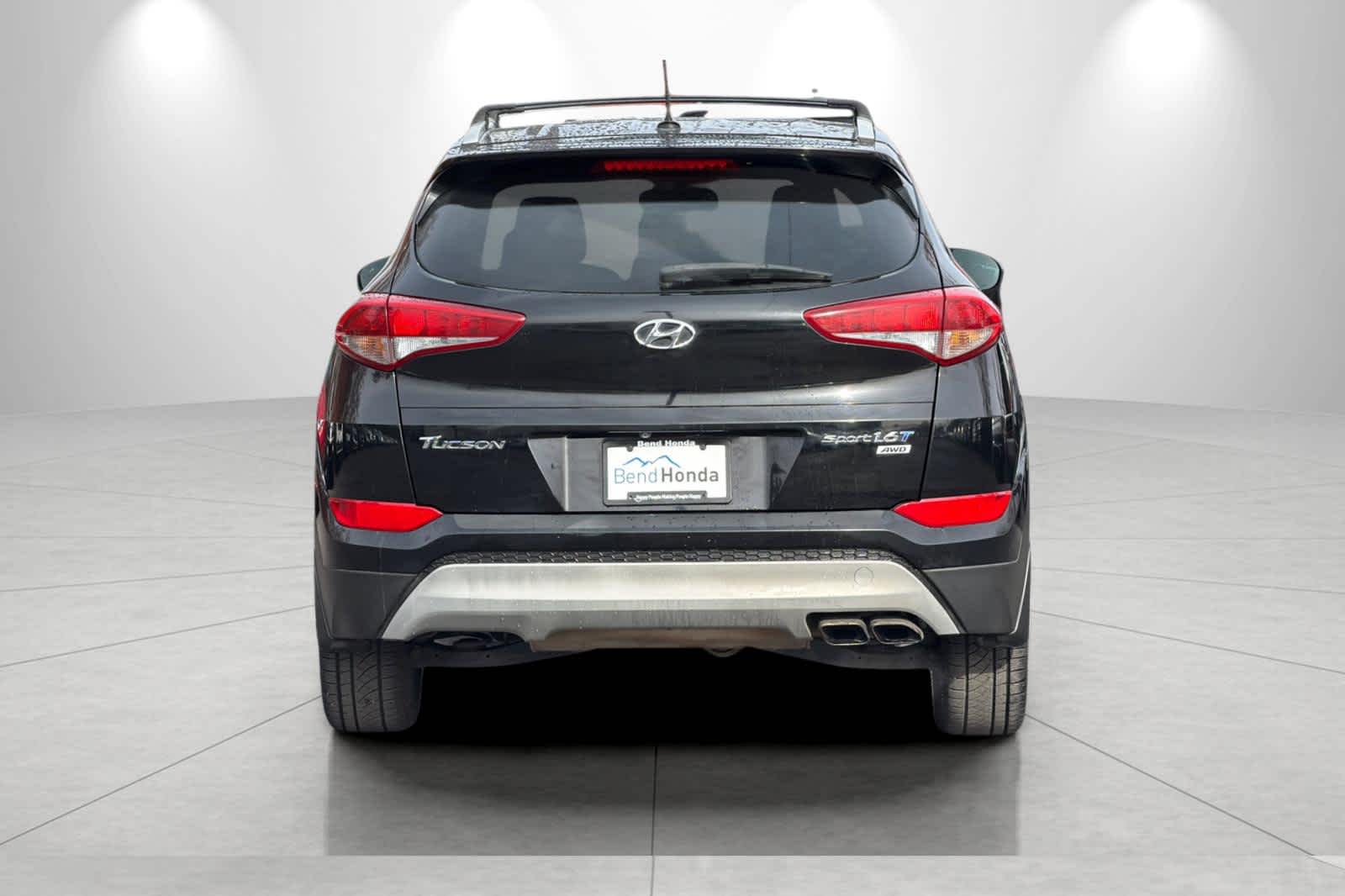 Thumbnail: 2017 Hyundai Tucson - 7