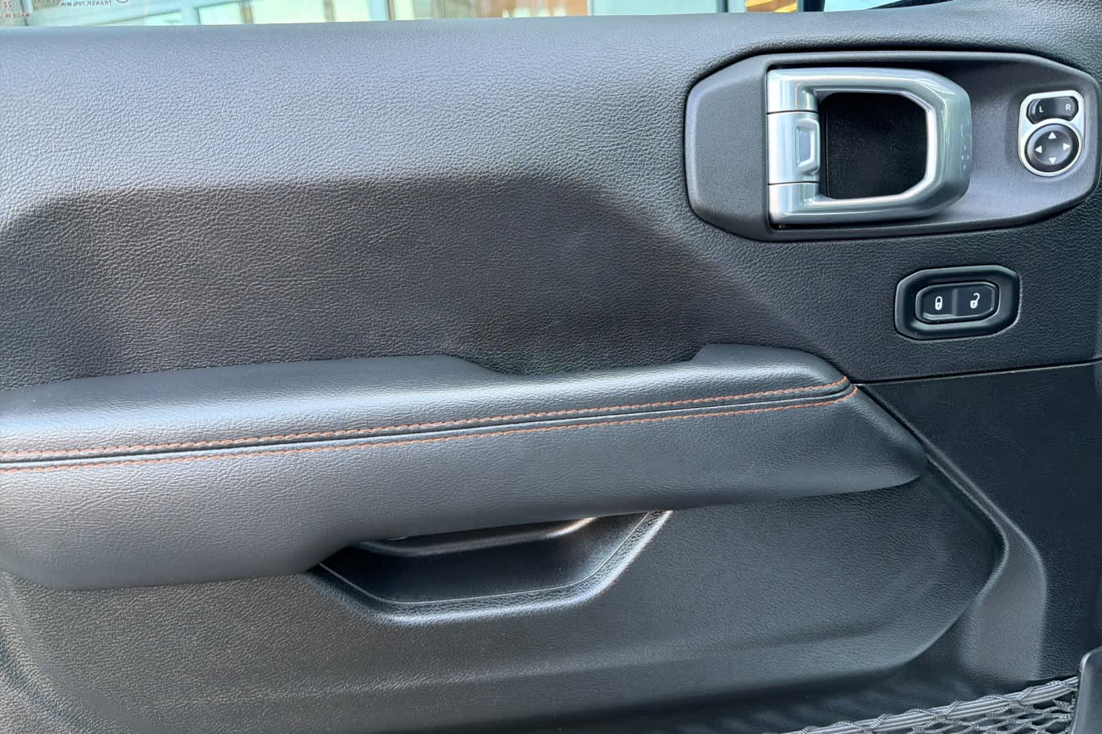 Thumbnail: 2022 Jeep Gladiator - 14