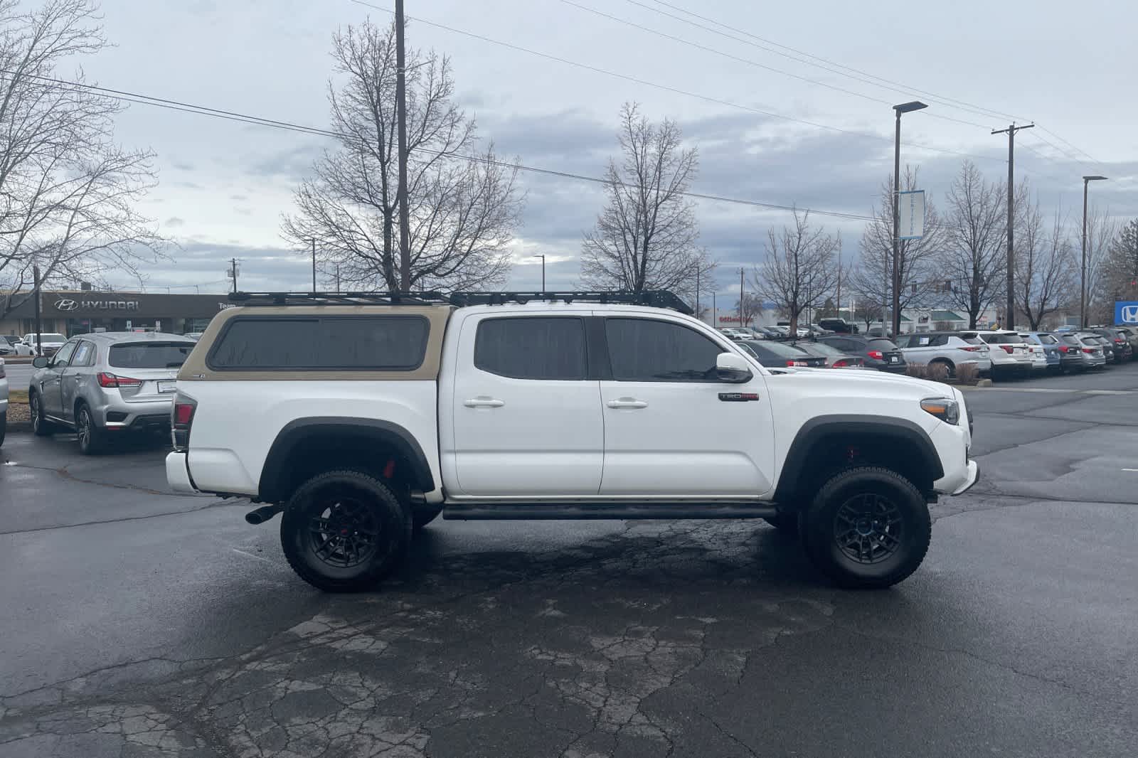 Thumbnail: 2020 Toyota Tacoma - 8