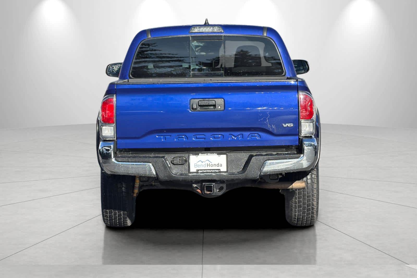 Thumbnail: 2022 Toyota Tacoma - 7