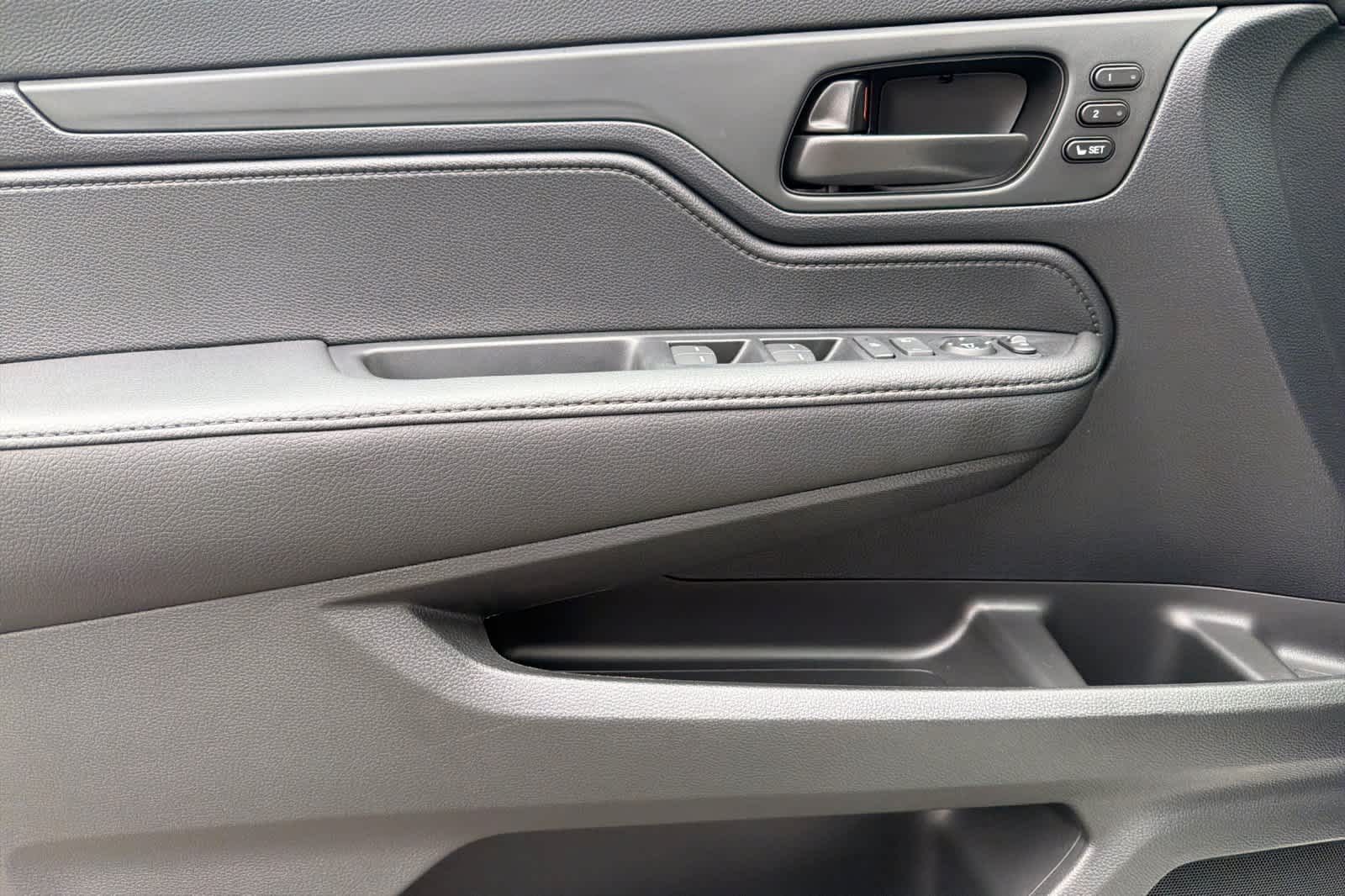 Thumbnail: 2026 Honda Odyssey - 14