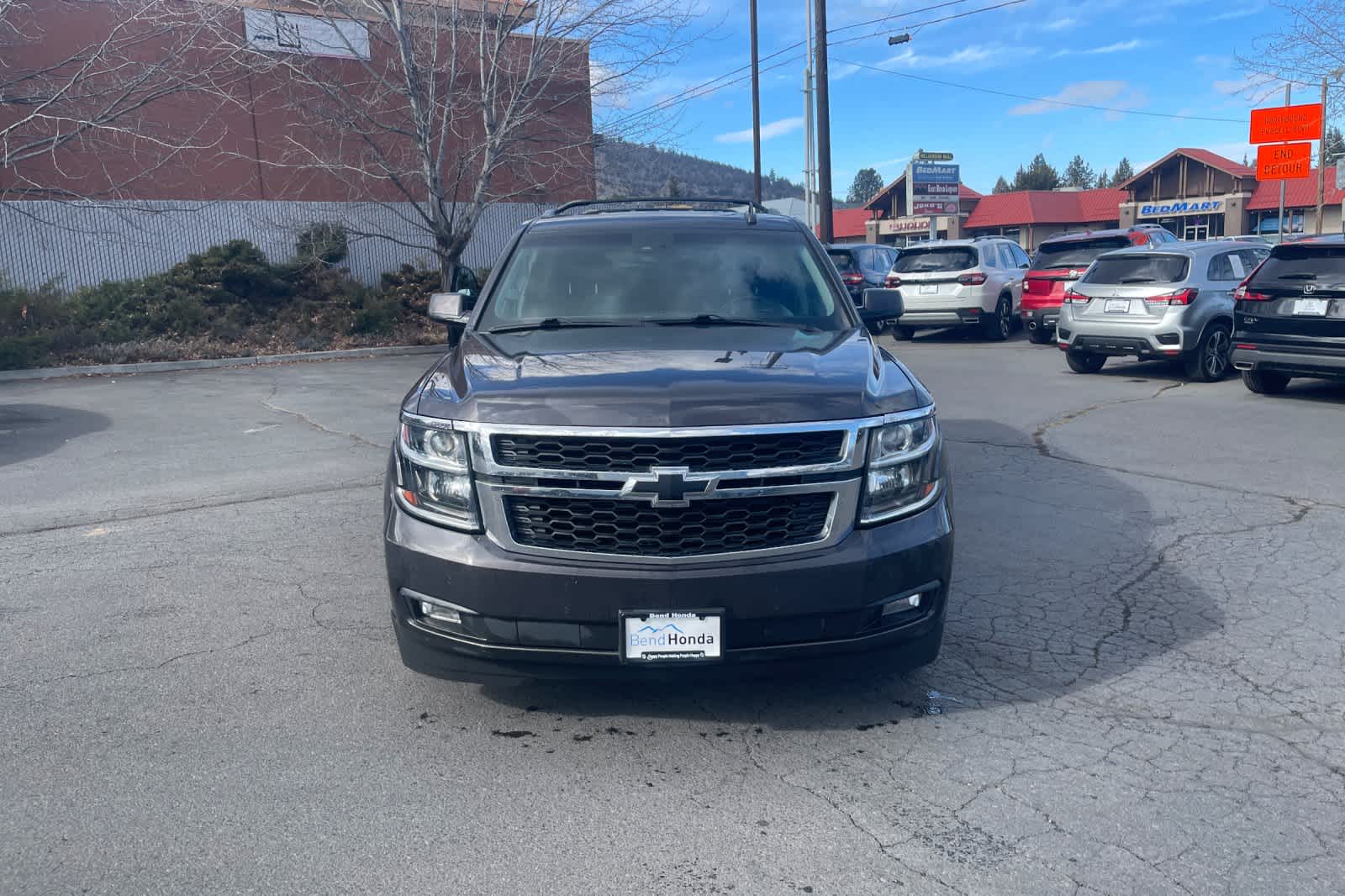 Thumbnail: 2017 Chevrolet Suburban - 10