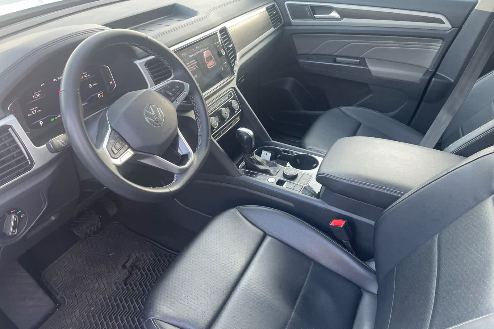 Thumbnail: 2022 Volkswagen Atlas - 13