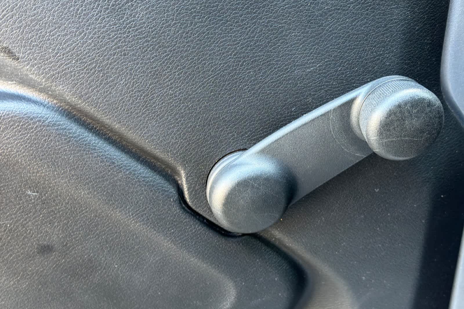 Thumbnail: 2018 Jeep Wrangler - 15