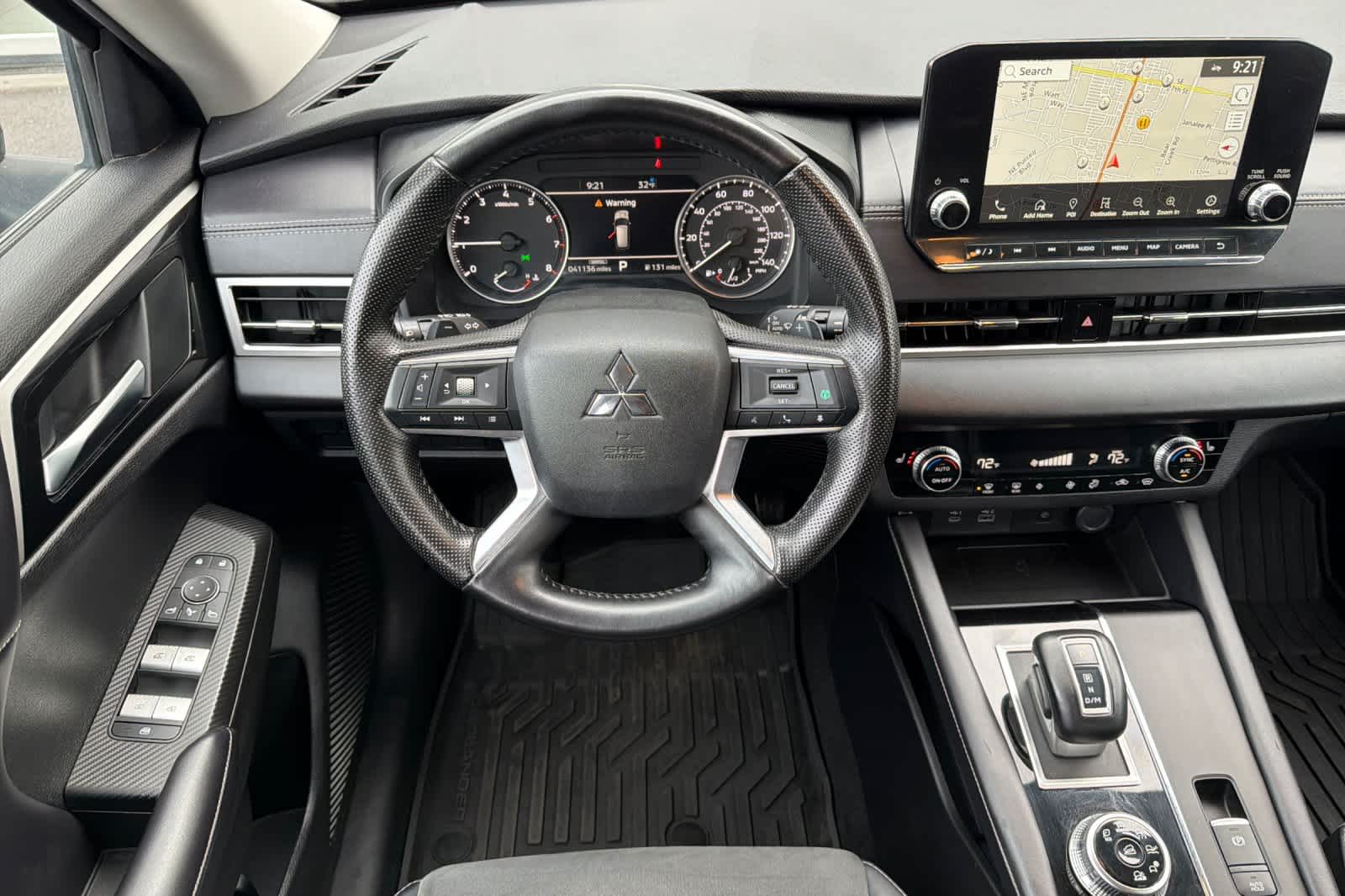 Thumbnail: 2024 Mitsubishi Outlander - 16