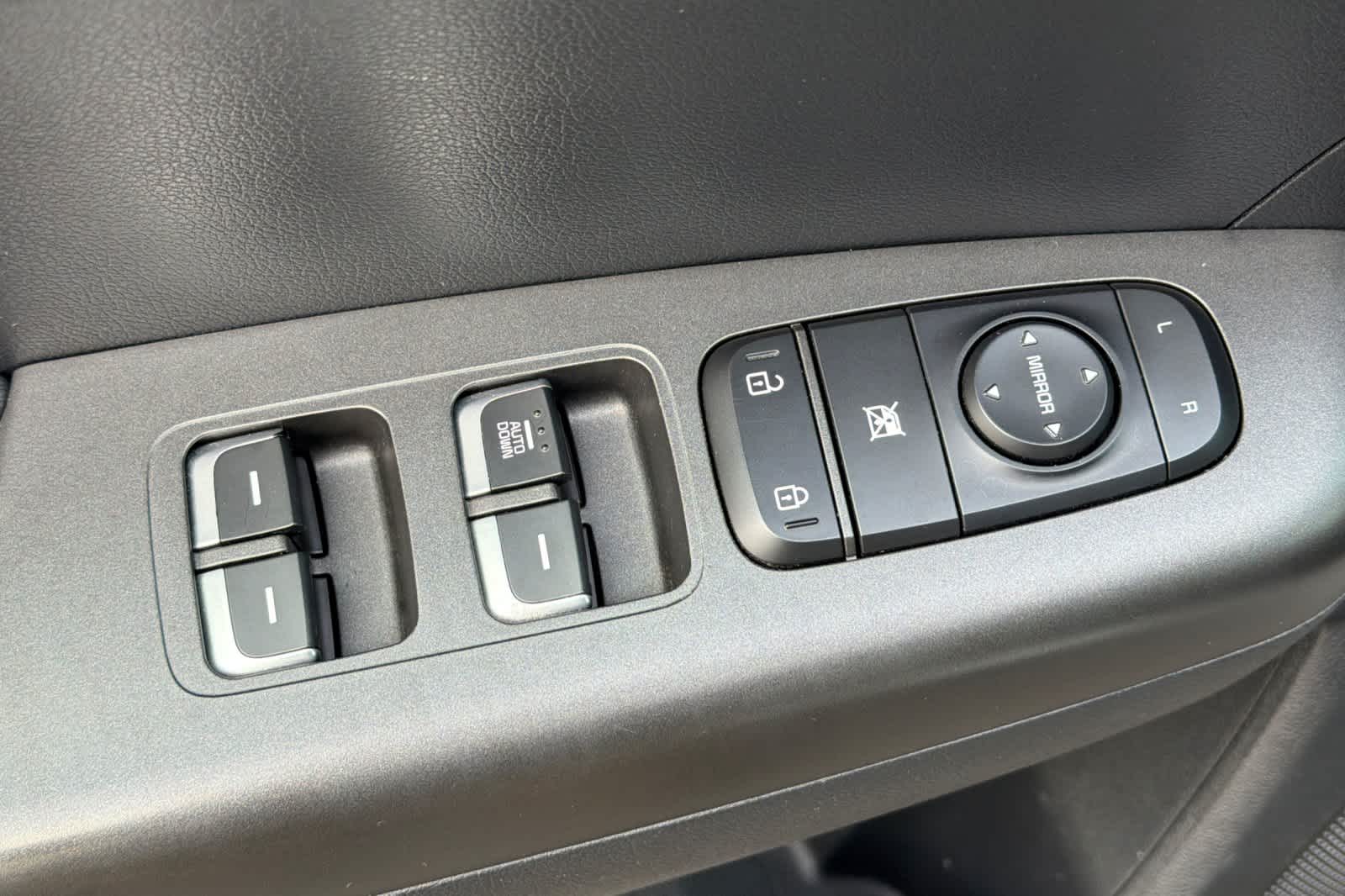 Thumbnail: 2018 Kia Sportage - 15