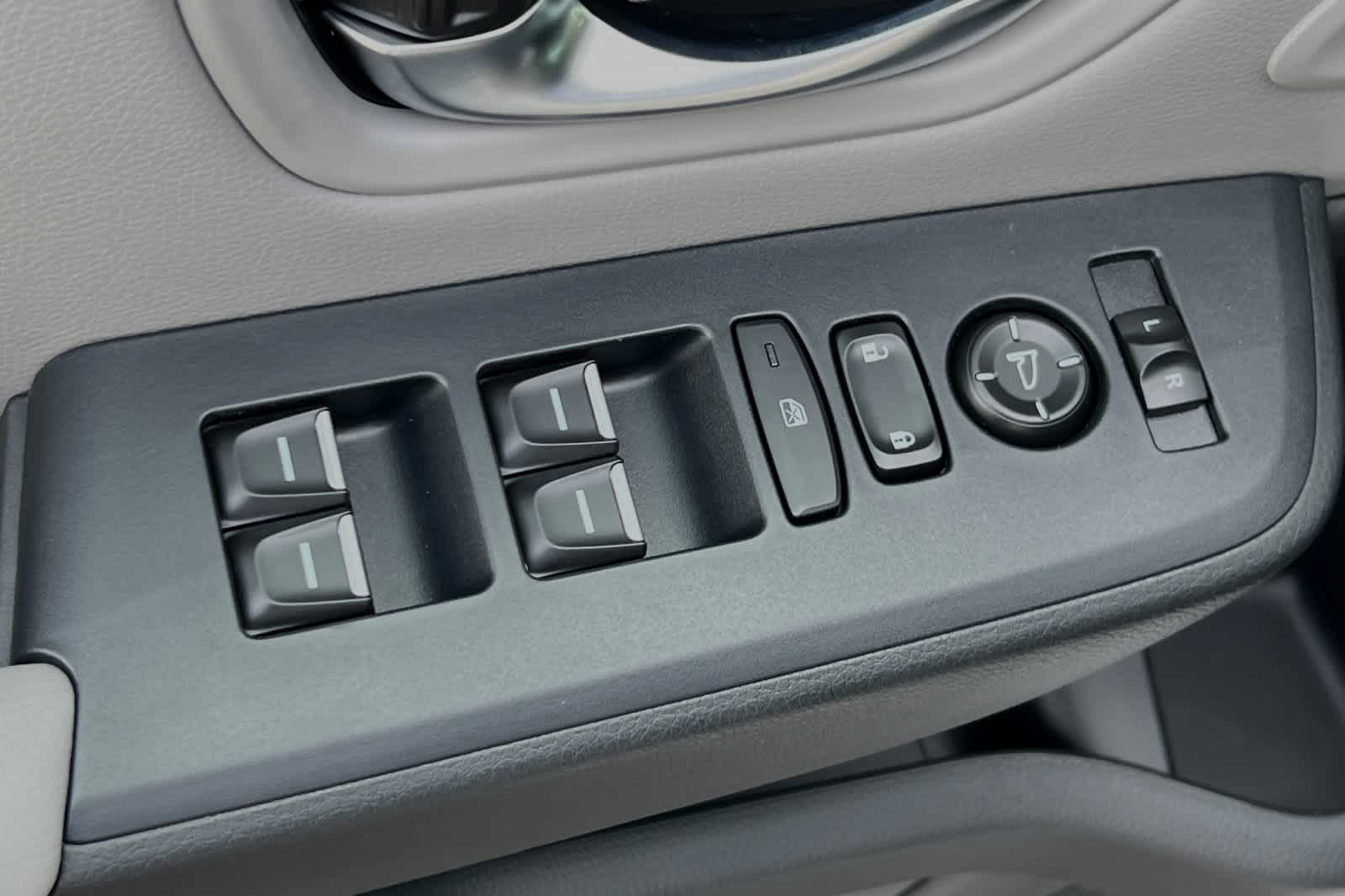 Thumbnail: 2025 Honda Pilot - 14