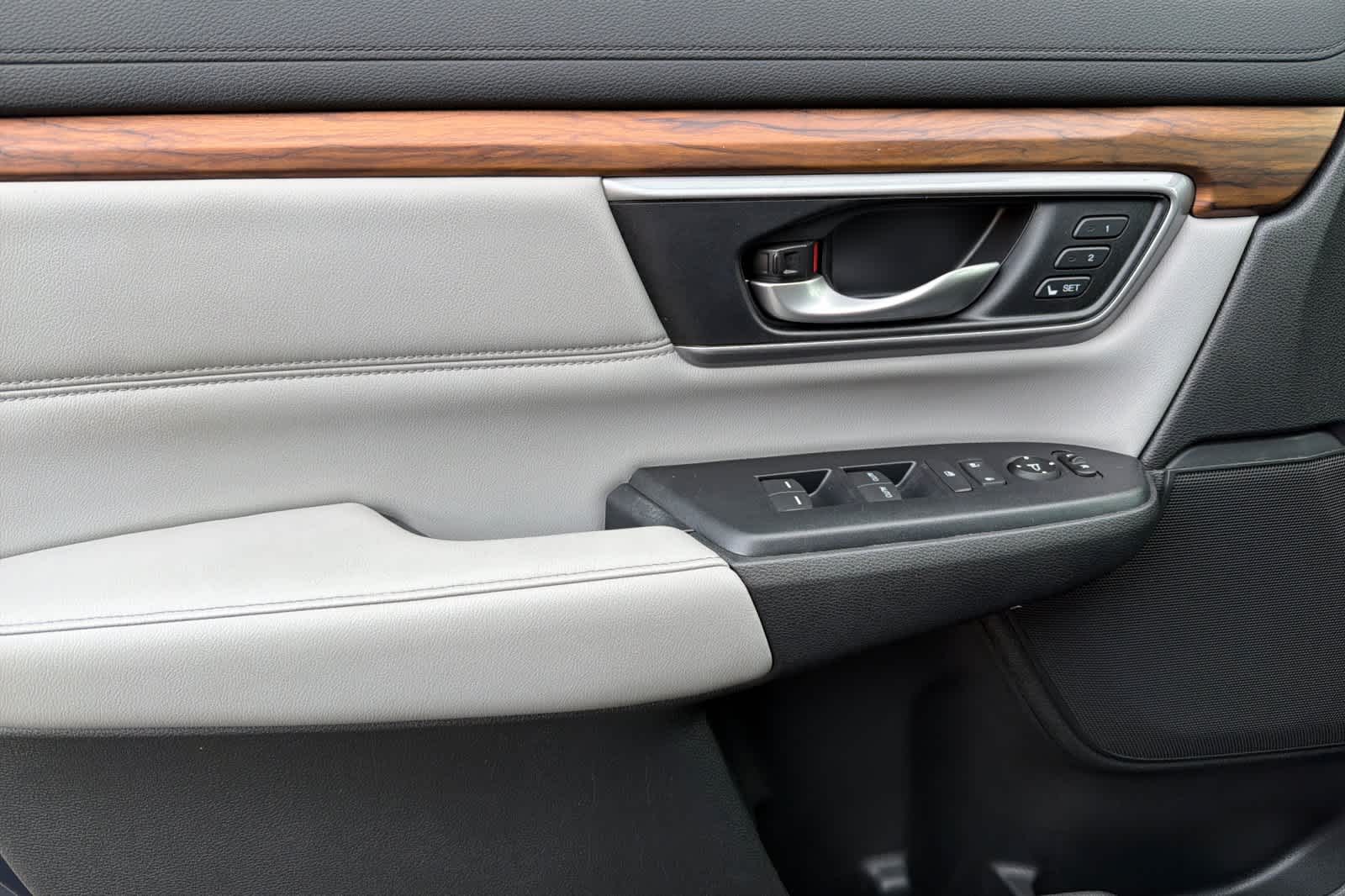 Thumbnail: 2017 Honda CR-V - 14