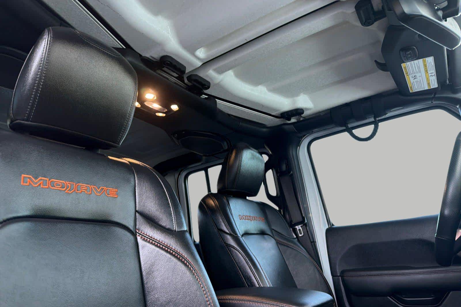 Thumbnail: 2022 Jeep Gladiator - 18