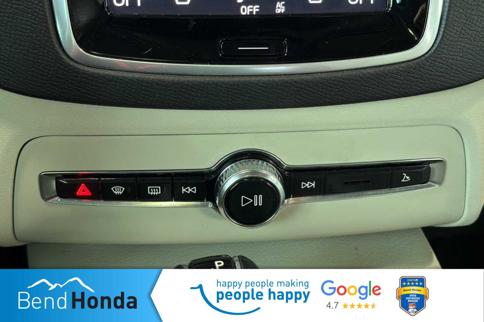 Thumbnail: 2022 Volvo XC90 - 24