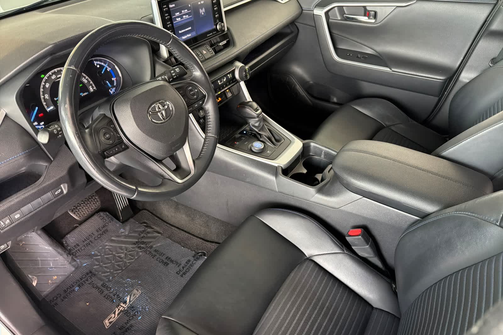 Thumbnail: 2019 Toyota RAV4 - 13