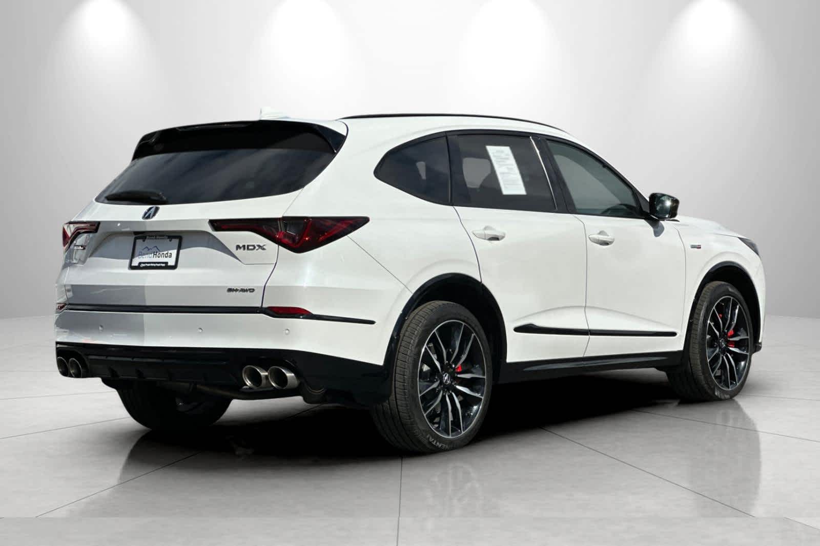 Thumbnail: 2022 Acura MDX - 2