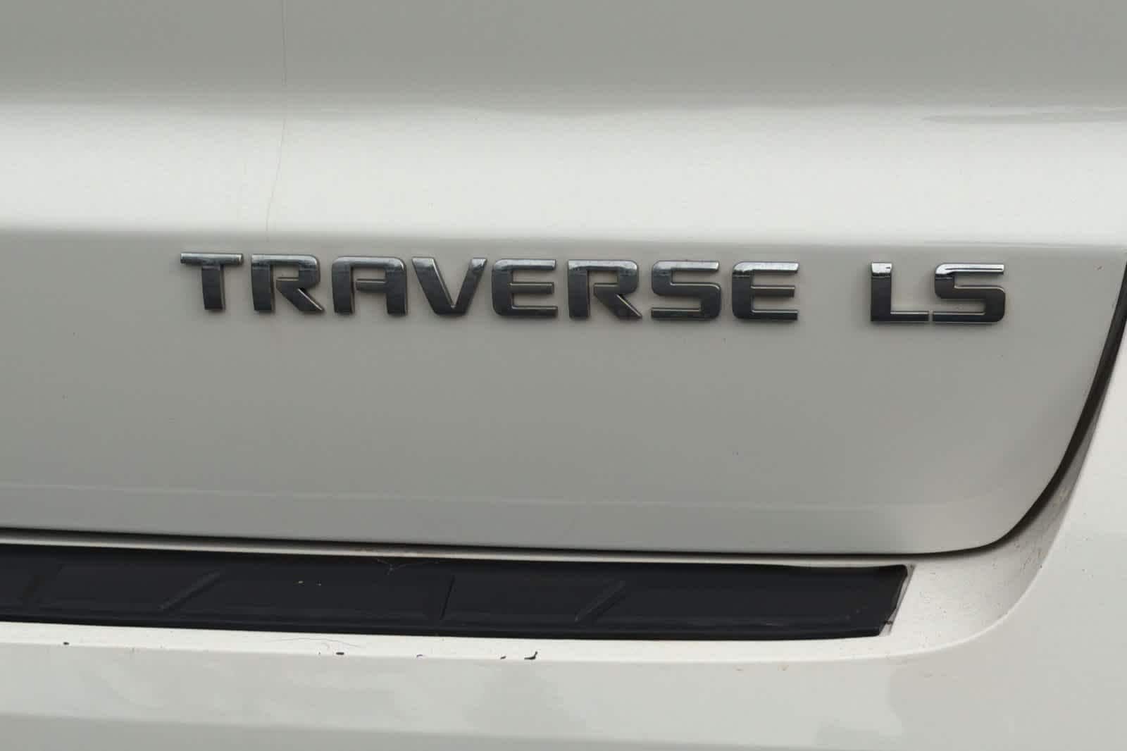 Thumbnail: 2013 Chevrolet Traverse - 12