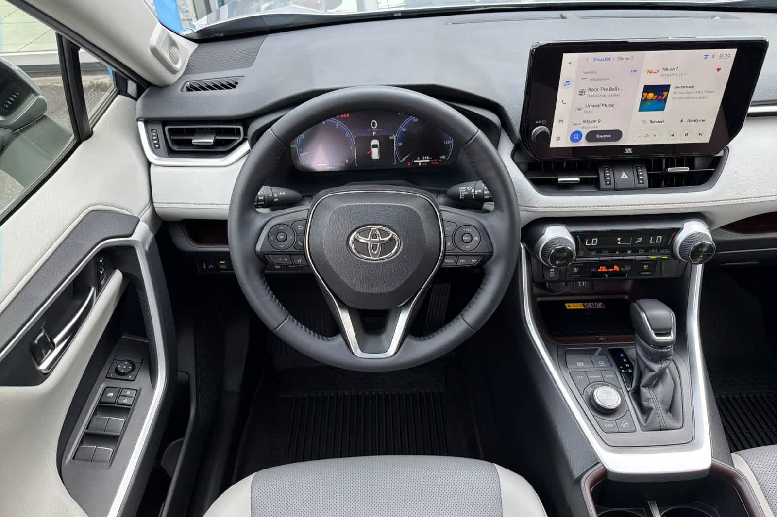 Thumbnail: 2025 Toyota RAV4 - 16