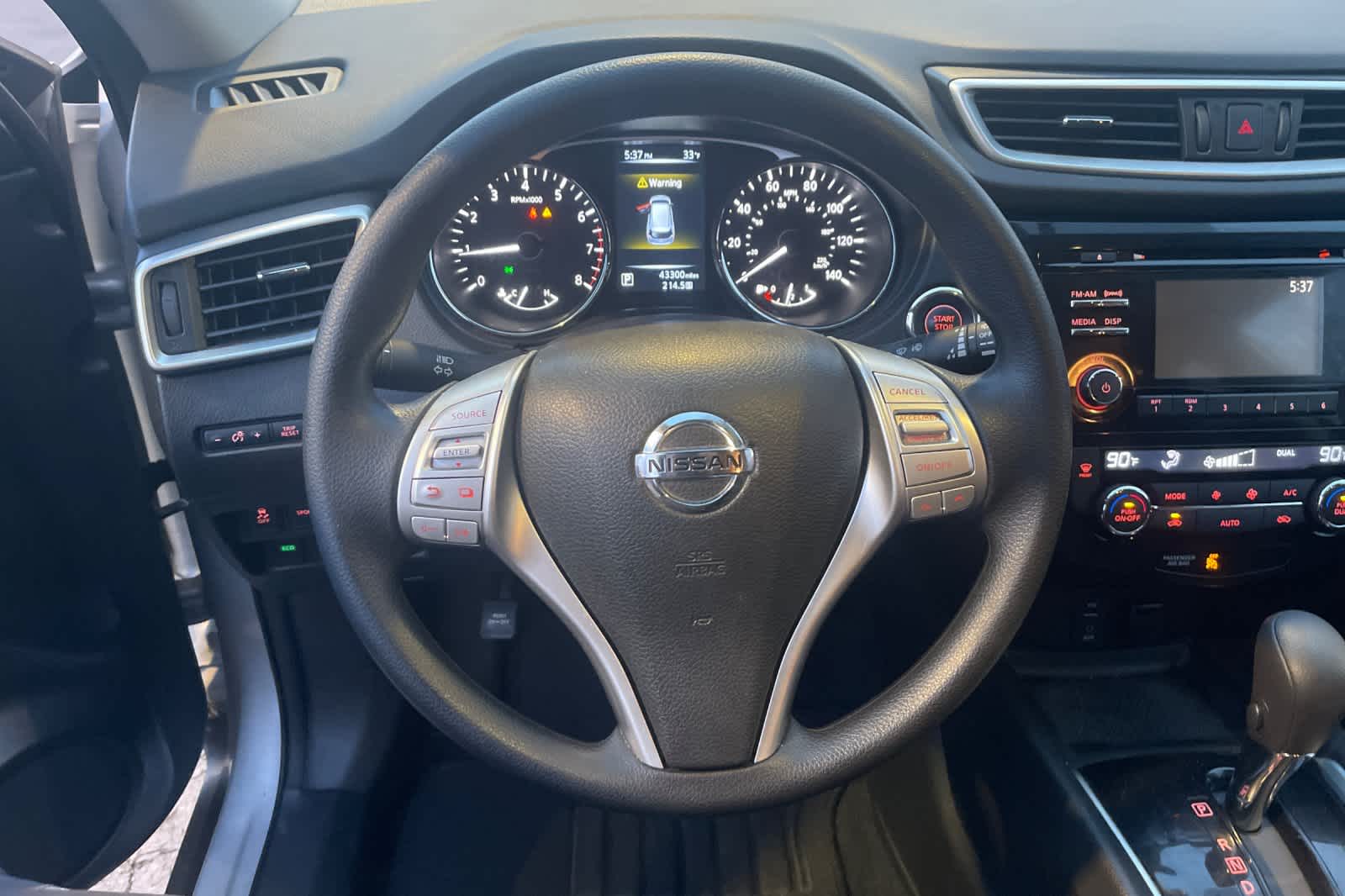 Thumbnail: 2016 Nissan Rogue - 14