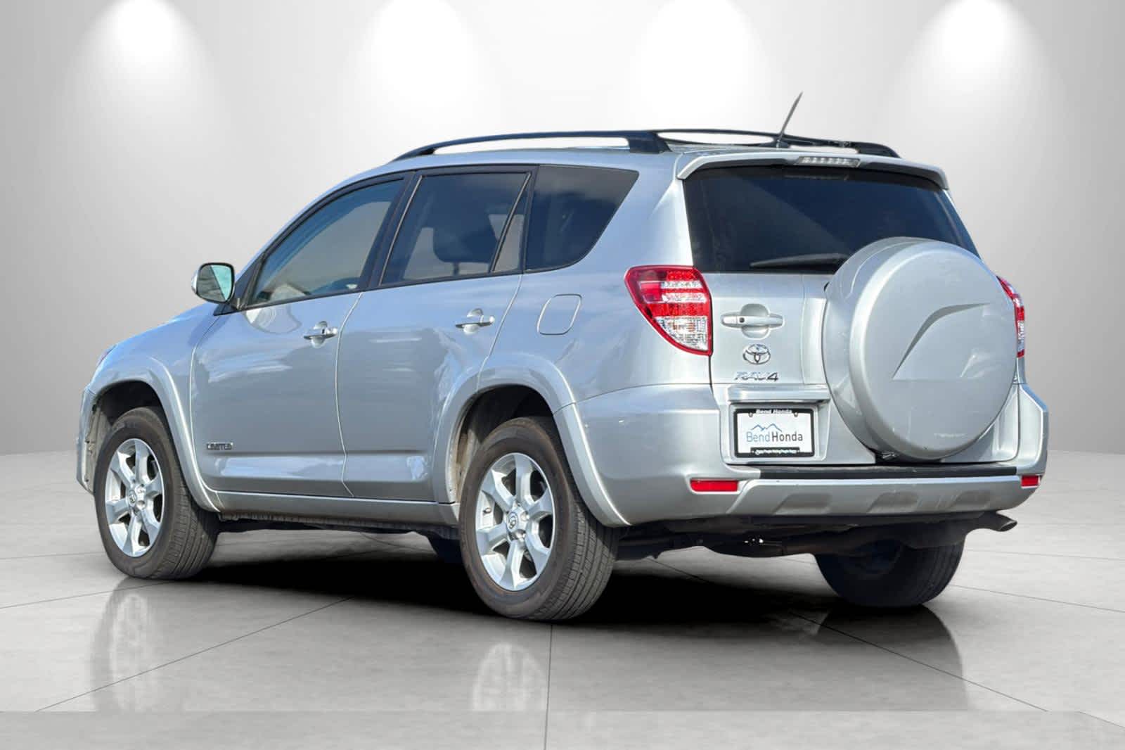 Thumbnail: 2012 Toyota RAV4 - 6