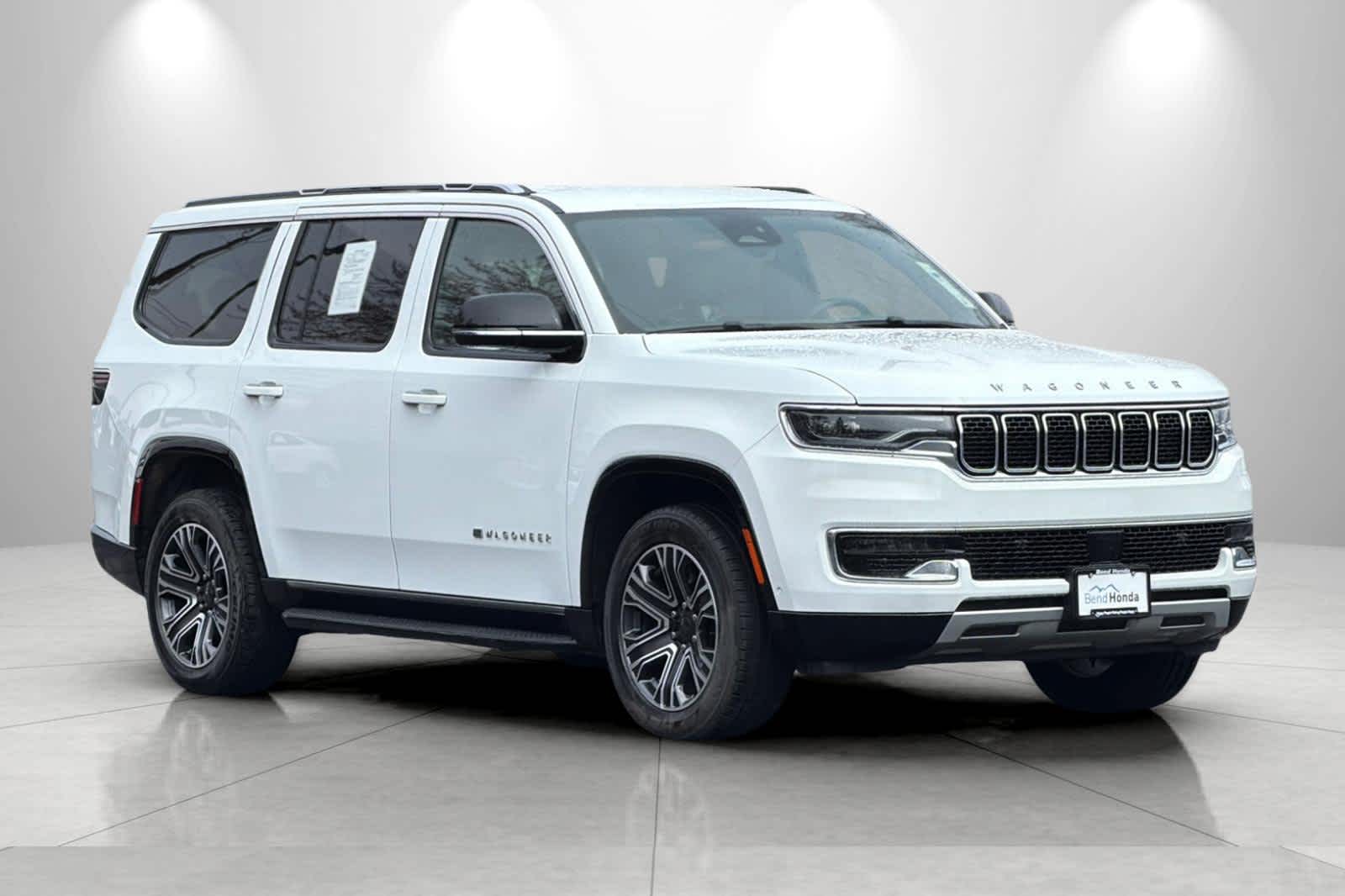 Thumbnail: 2024 Jeep Wagoneer - 9