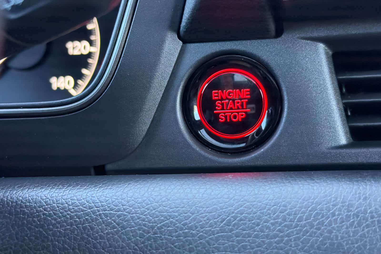 Thumbnail: 2025 Honda Pilot - 25