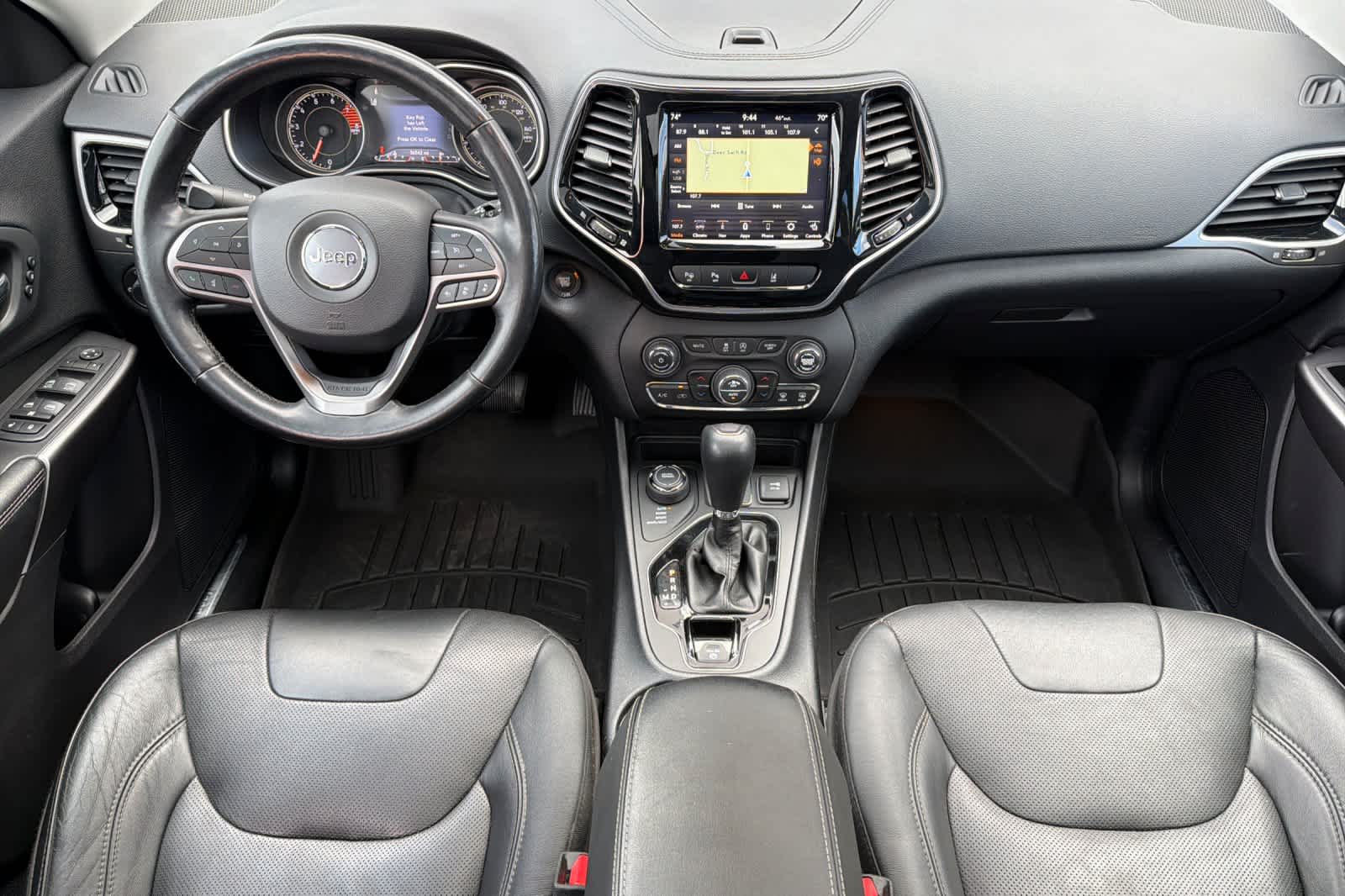 Thumbnail: 2020 Jeep Cherokee - 3