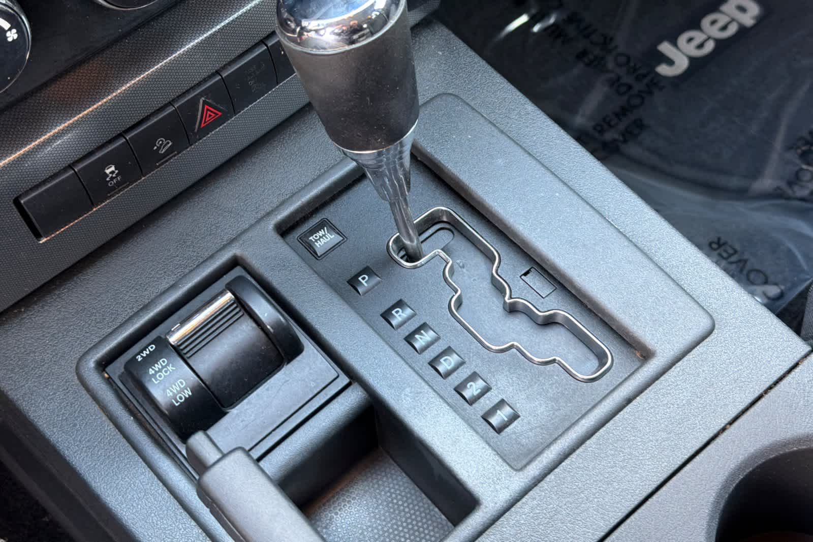 Thumbnail: 2011 Jeep Liberty - 22