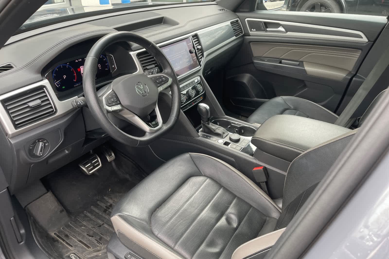 Thumbnail: 2021 Volkswagen Atlas - 9