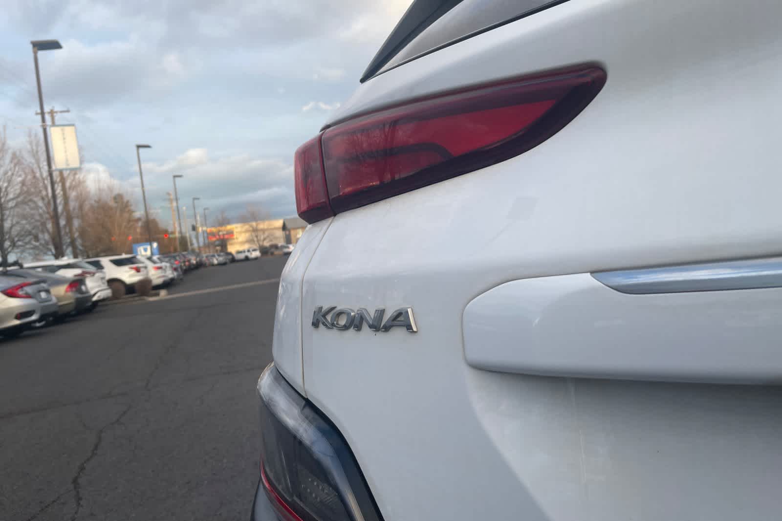 Thumbnail: 2023 Hyundai Kona - 10