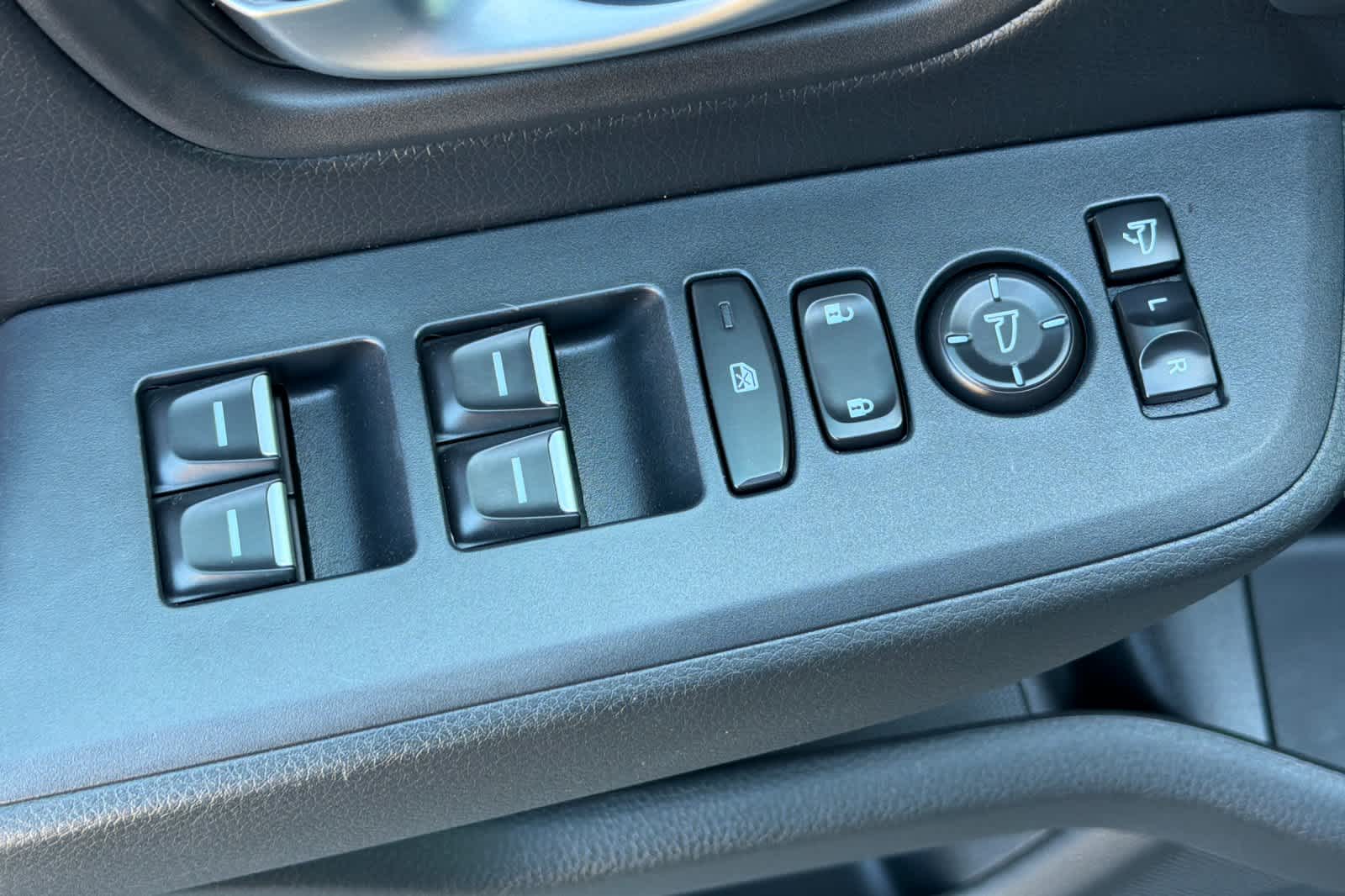 Thumbnail: 2025 Honda Pilot - 15