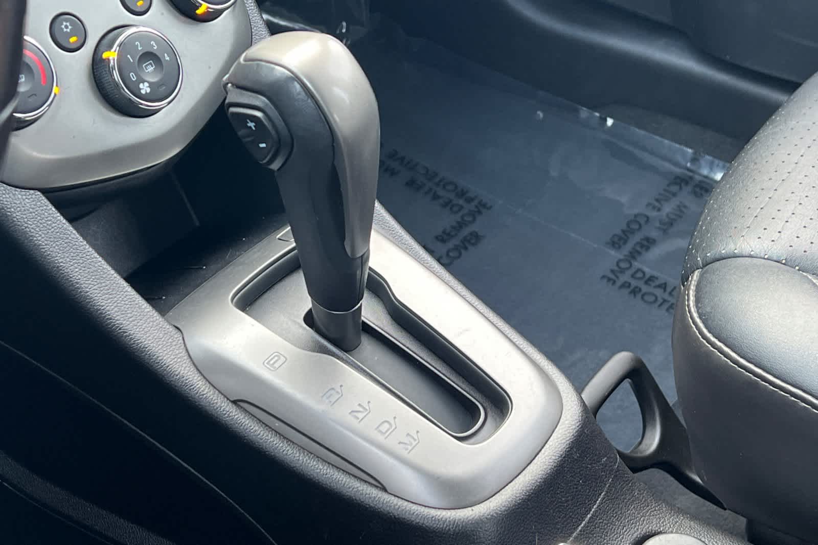 Thumbnail: 2015 Chevrolet Sonic - 23