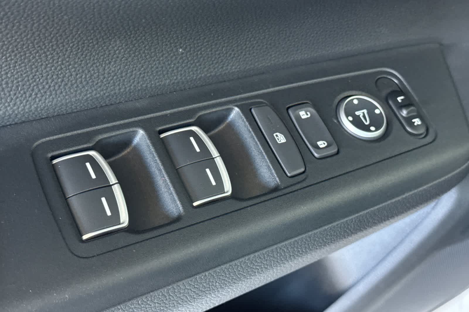 Thumbnail: 2026 Honda CR-V - 15