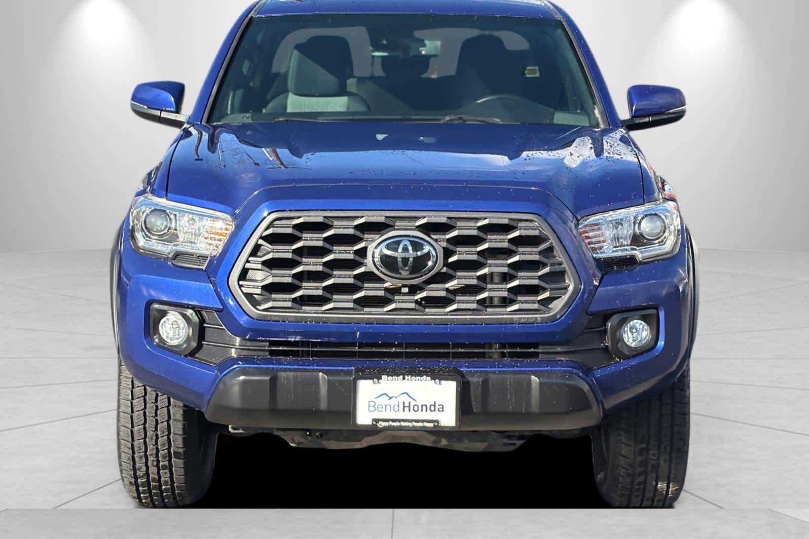 Thumbnail: 2022 Toyota Tacoma - 10