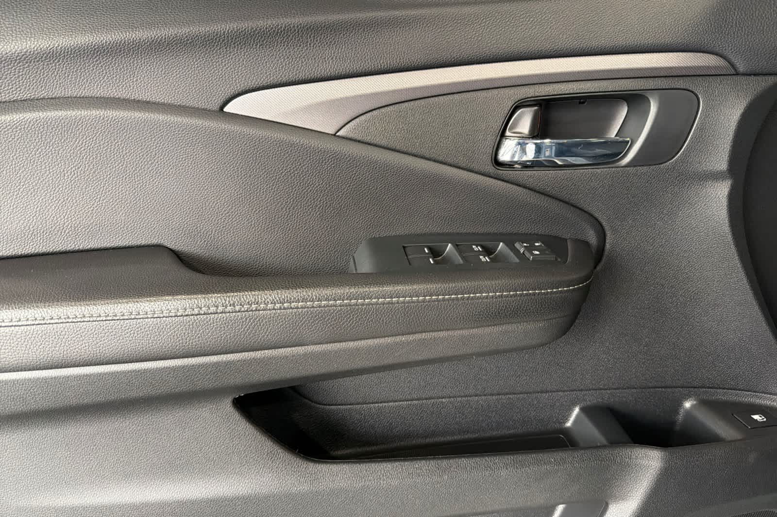 Thumbnail: 2023 Honda Ridgeline - 14