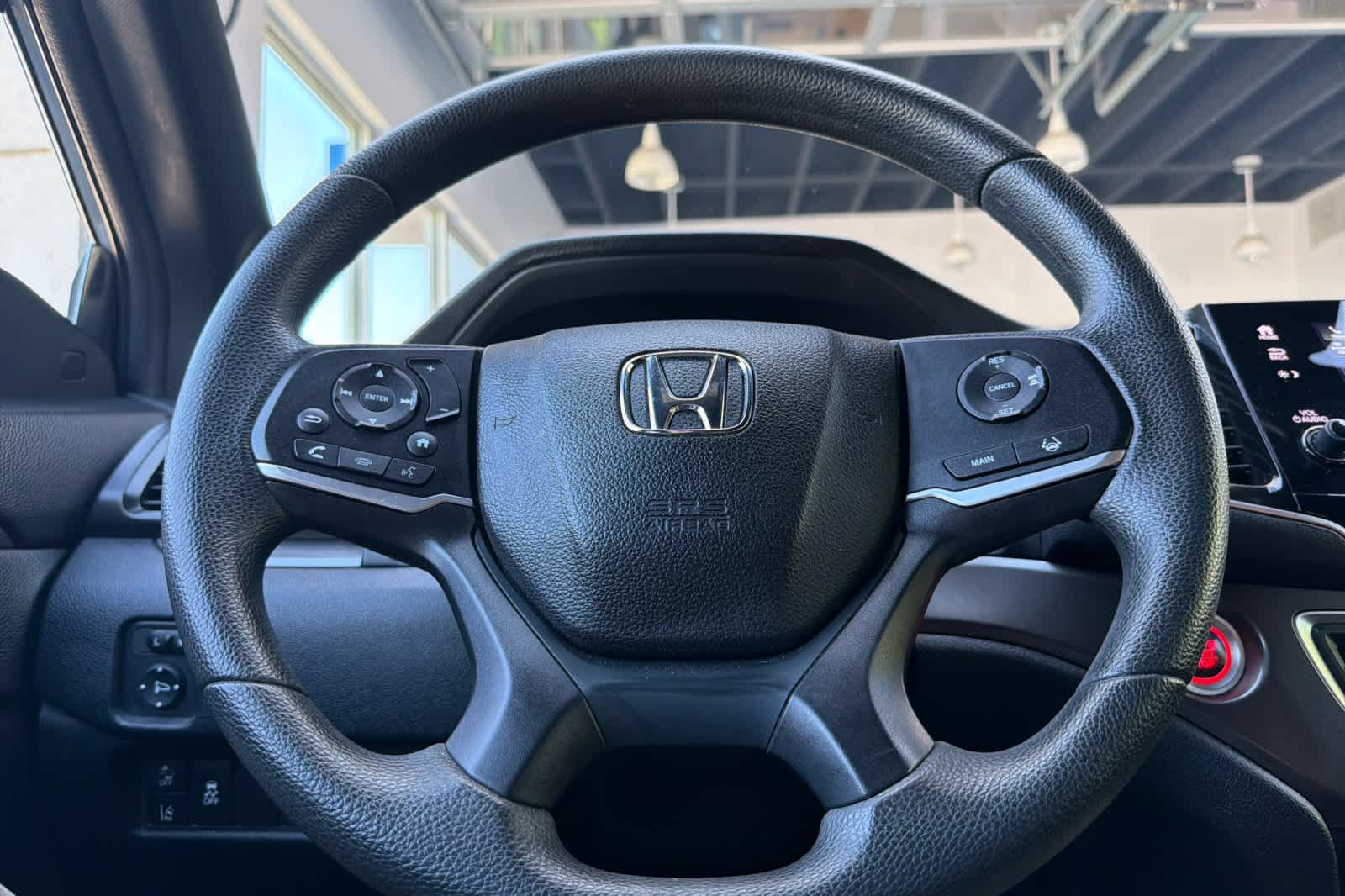 Thumbnail: 2022 Honda Pilot - 25