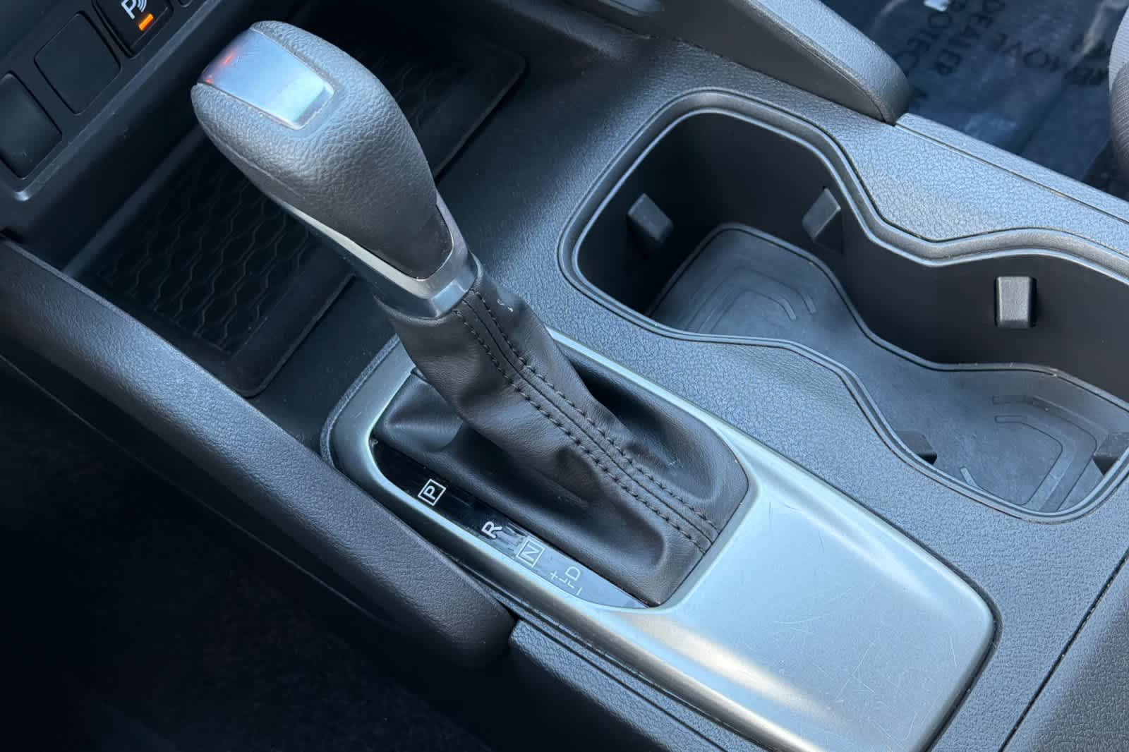 Thumbnail: 2022 Nissan Frontier - 22