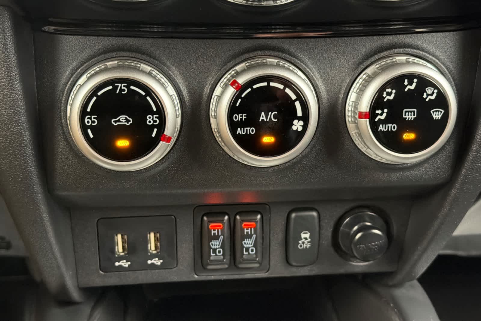 Thumbnail: 2024 Mitsubishi Outlander Sport - 22