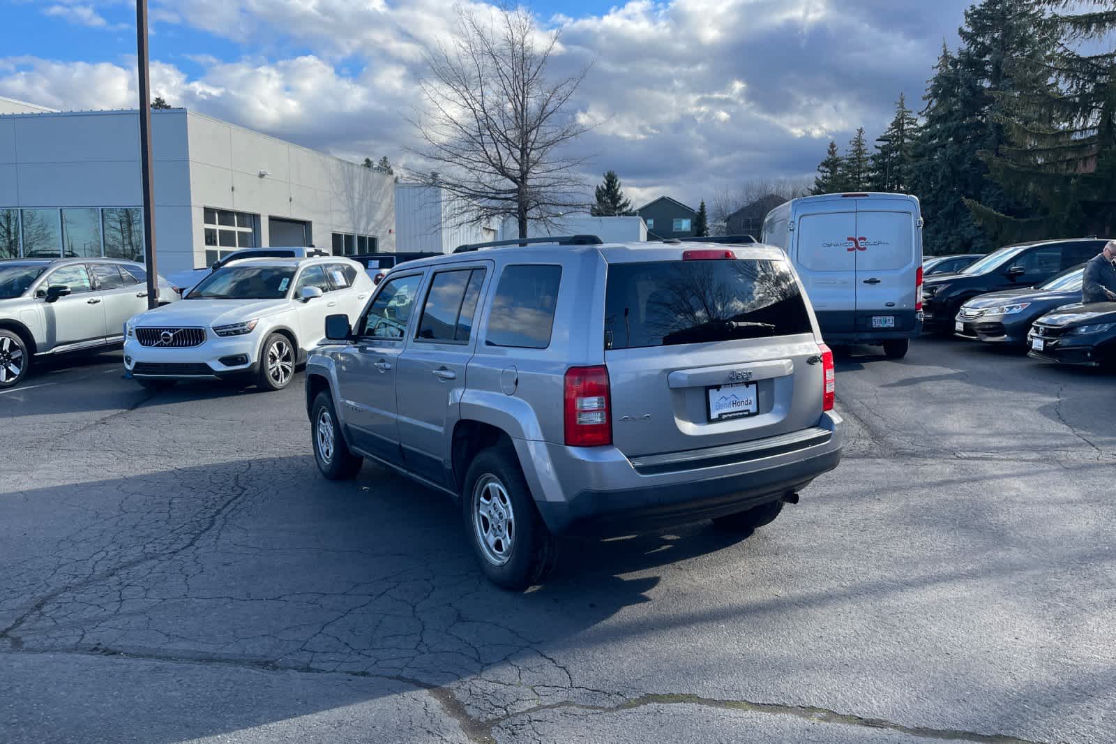 Thumbnail: 2016 Jeep Patriot - 6