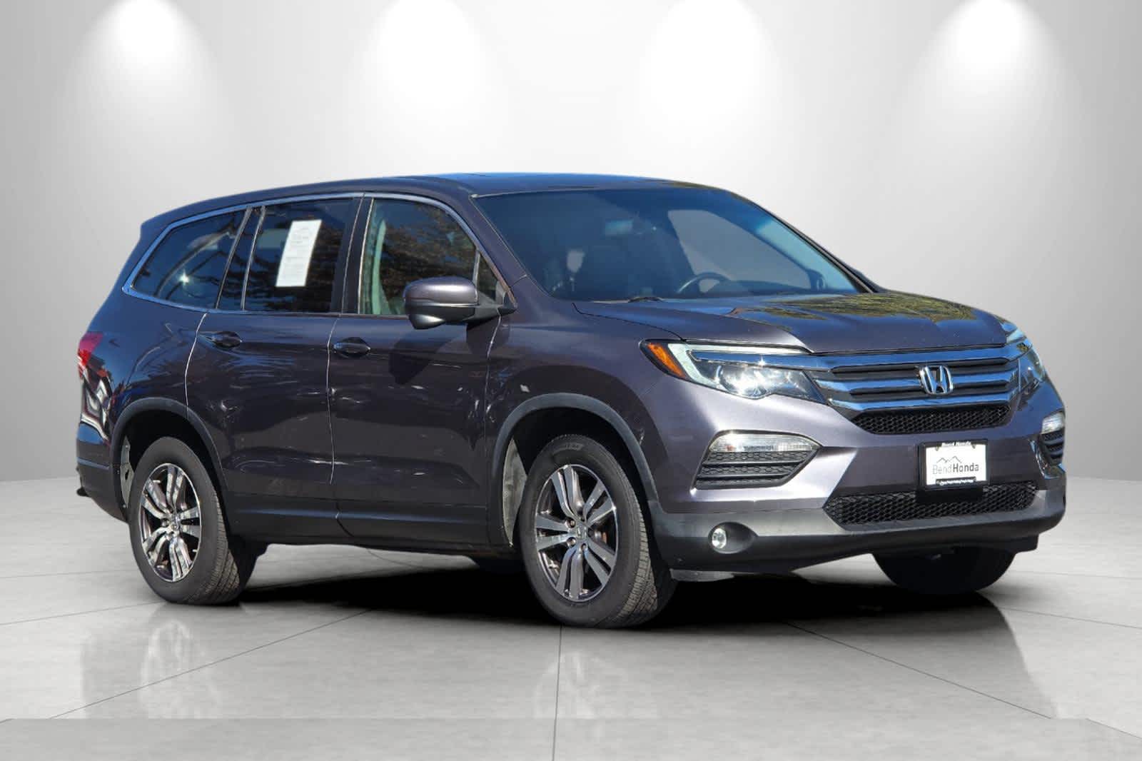 Thumbnail: 2016 Honda Pilot - 9