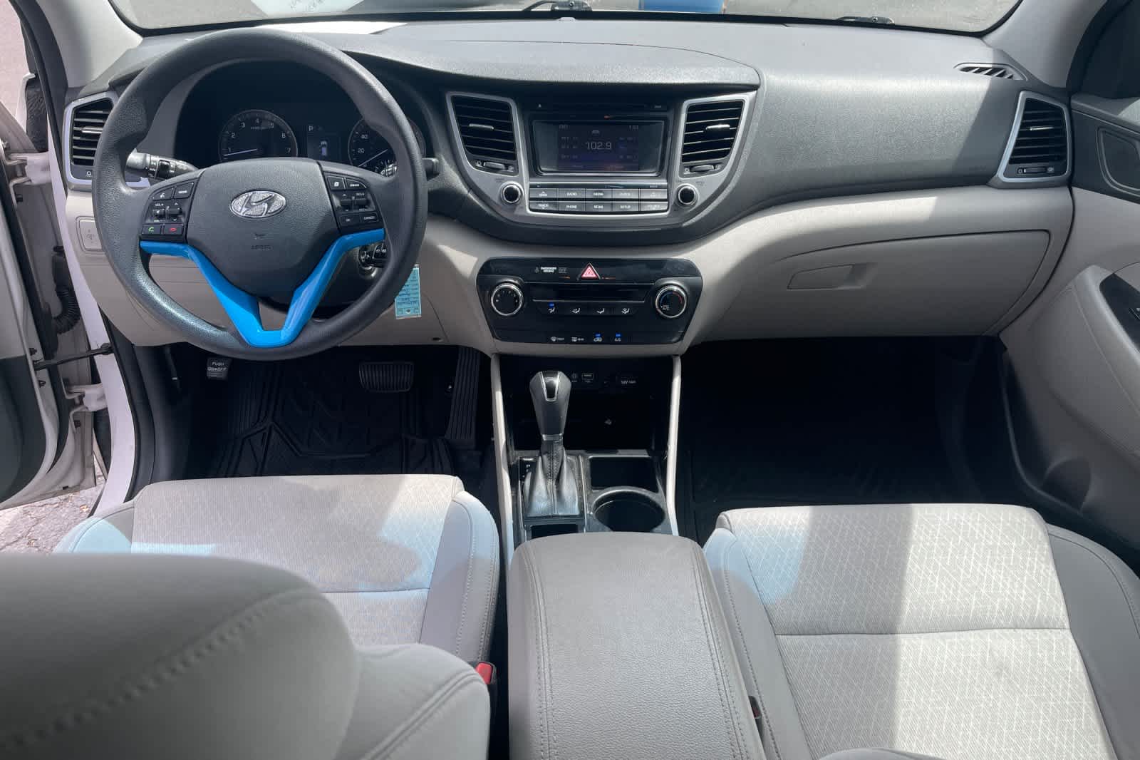 Thumbnail: 2017 Hyundai Tucson - 10