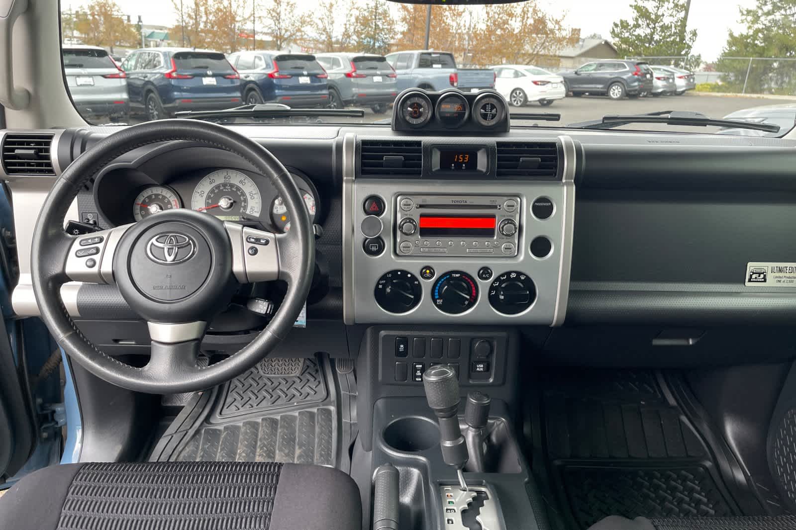 Thumbnail: 2014 Toyota FJ Cruiser - 11