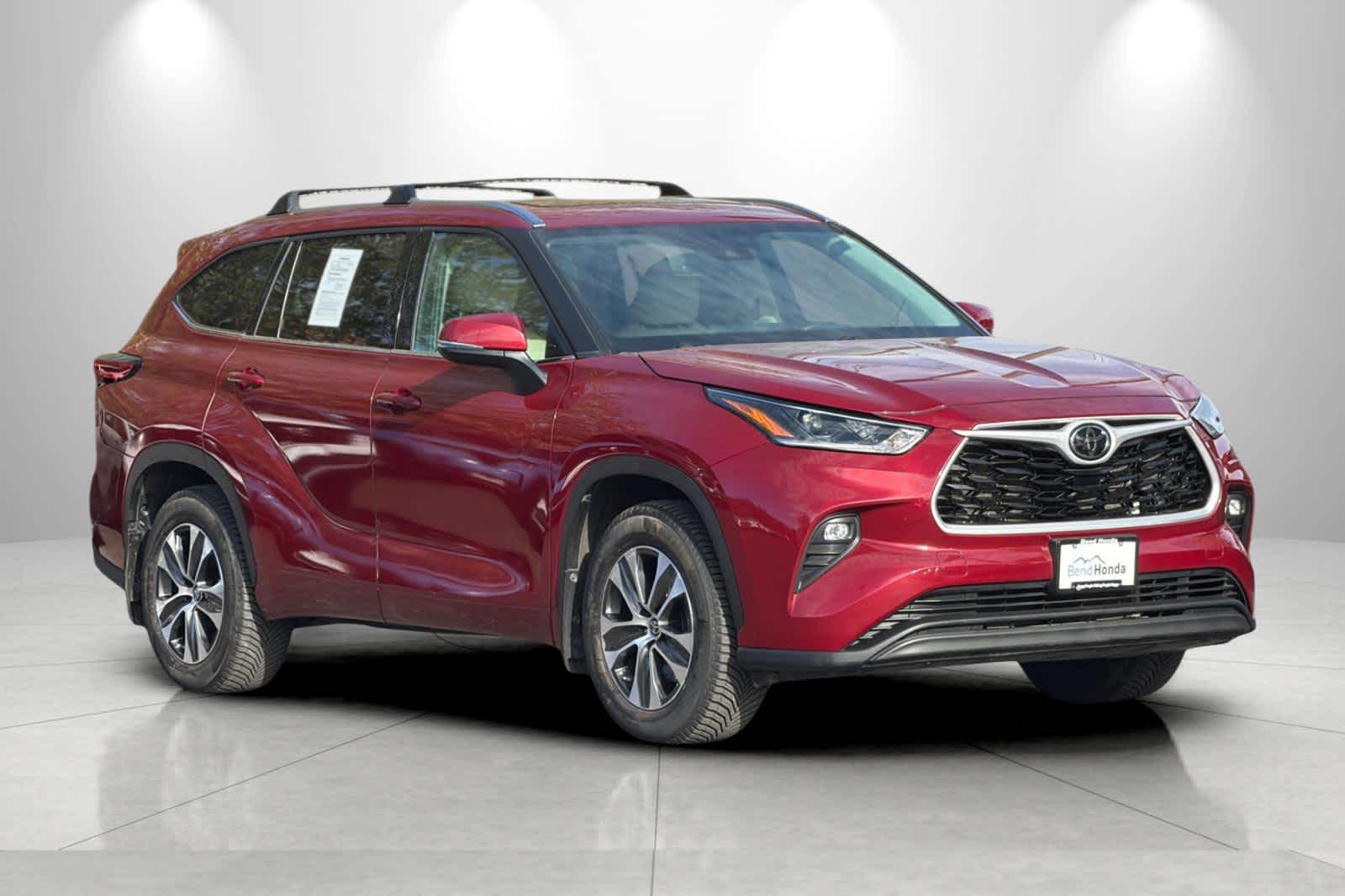 Thumbnail: 2021 Toyota Highlander - 8