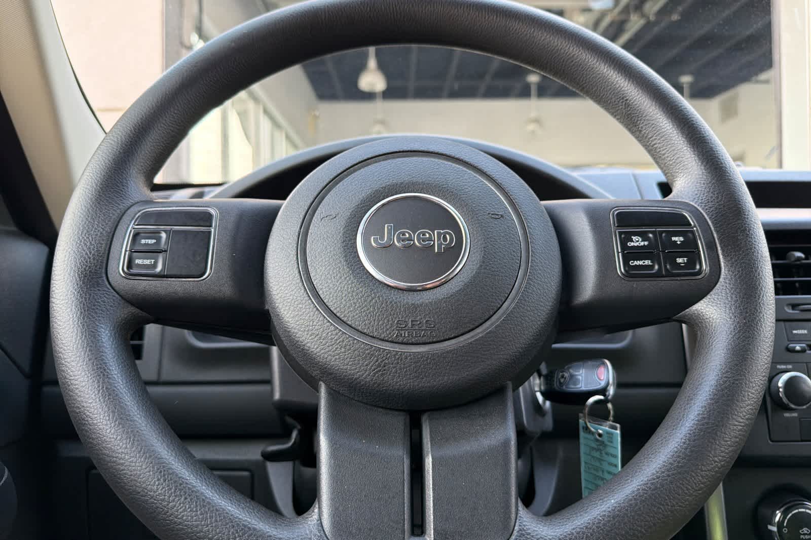 Thumbnail: 2011 Jeep Liberty - 23