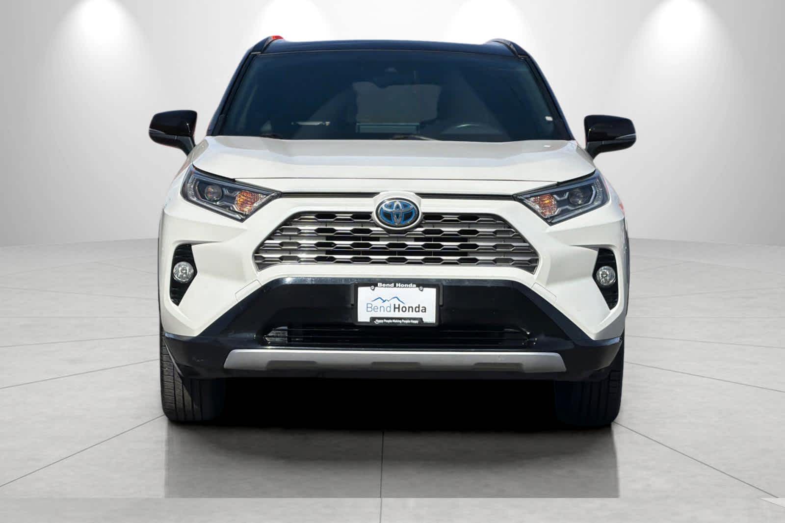 Thumbnail: 2019 Toyota RAV4 - 10