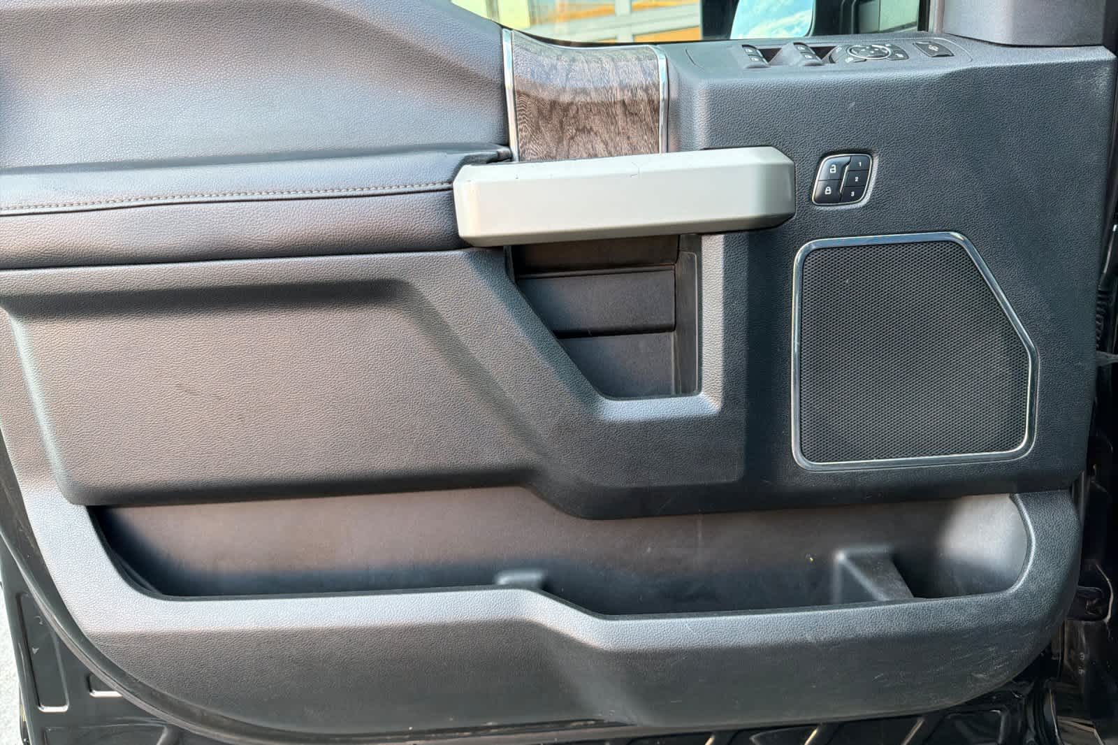 Thumbnail: 2018 Ford F-350 - 14