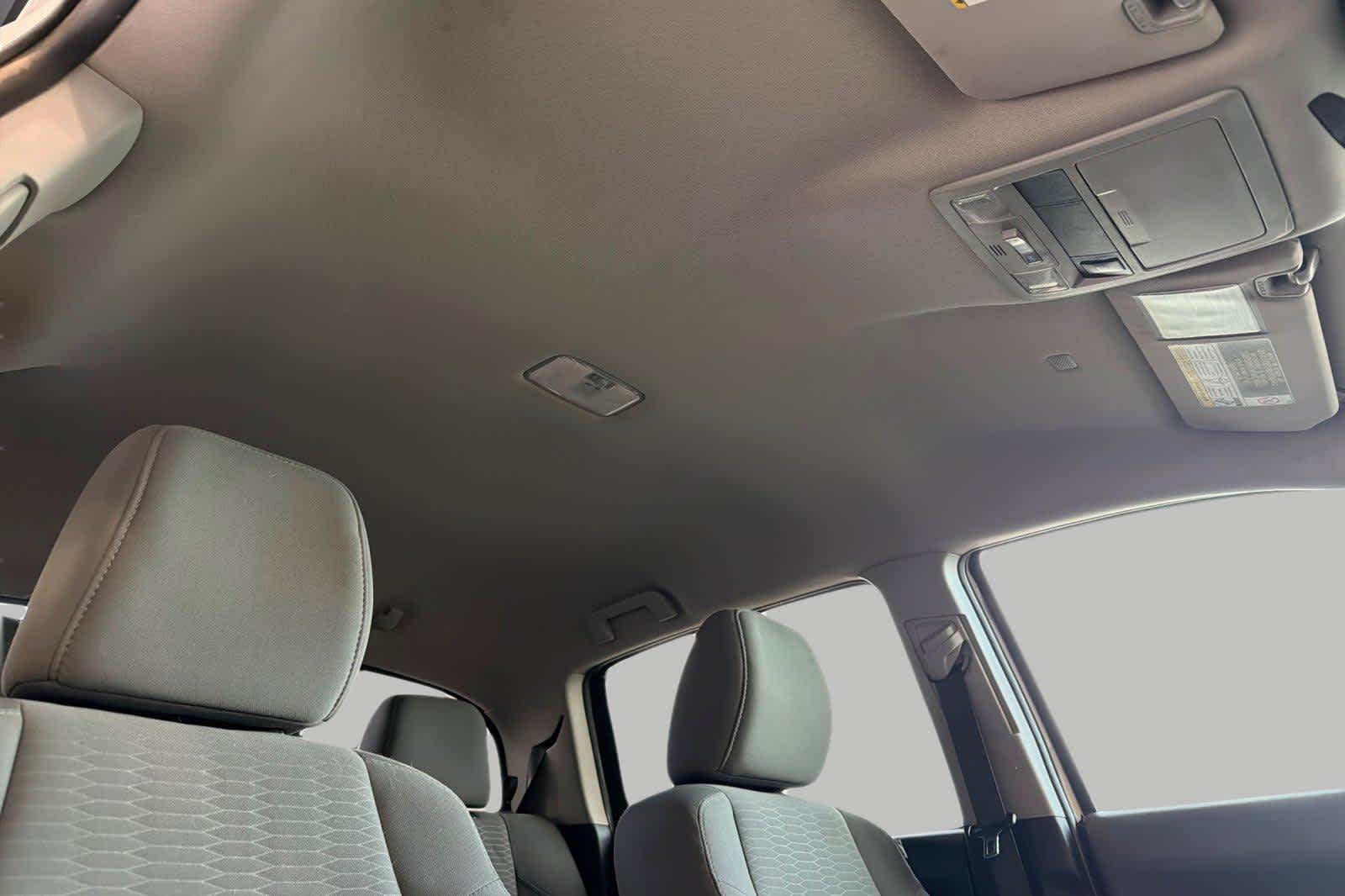 Thumbnail: 2019 Toyota Tacoma - 18