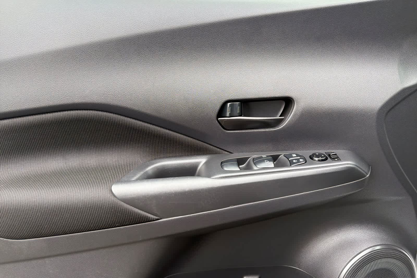 Thumbnail: 2021 Nissan Kicks - 14