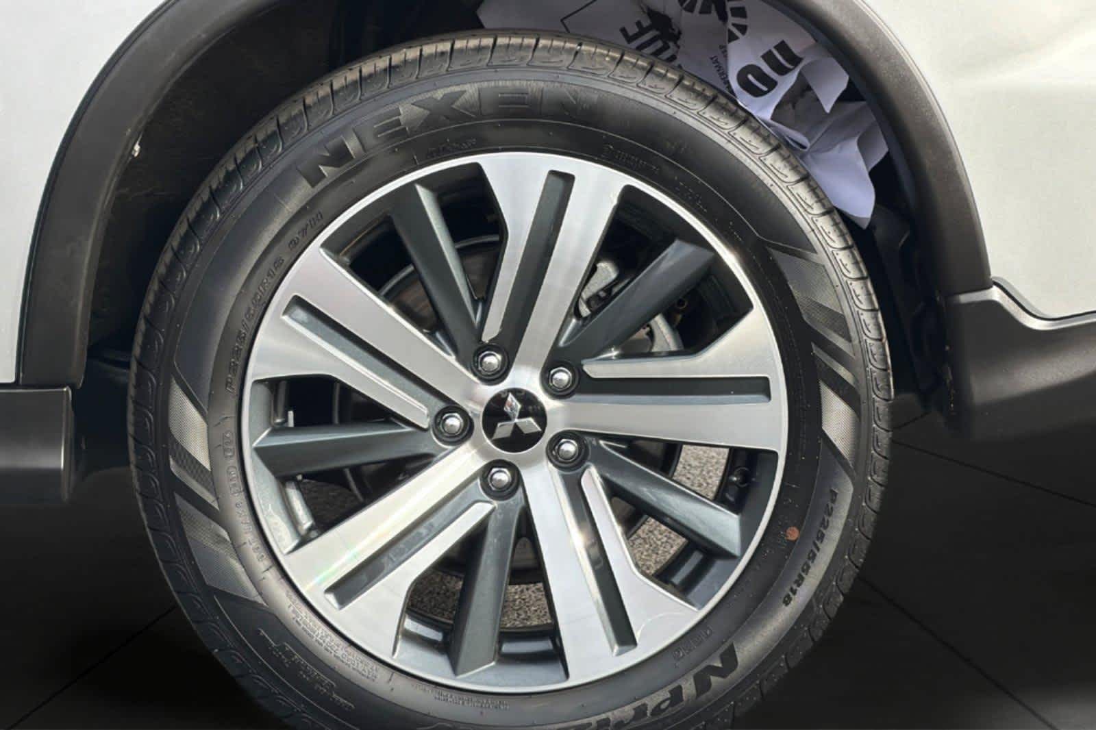 Thumbnail: 2024 Mitsubishi Outlander Sport - 11