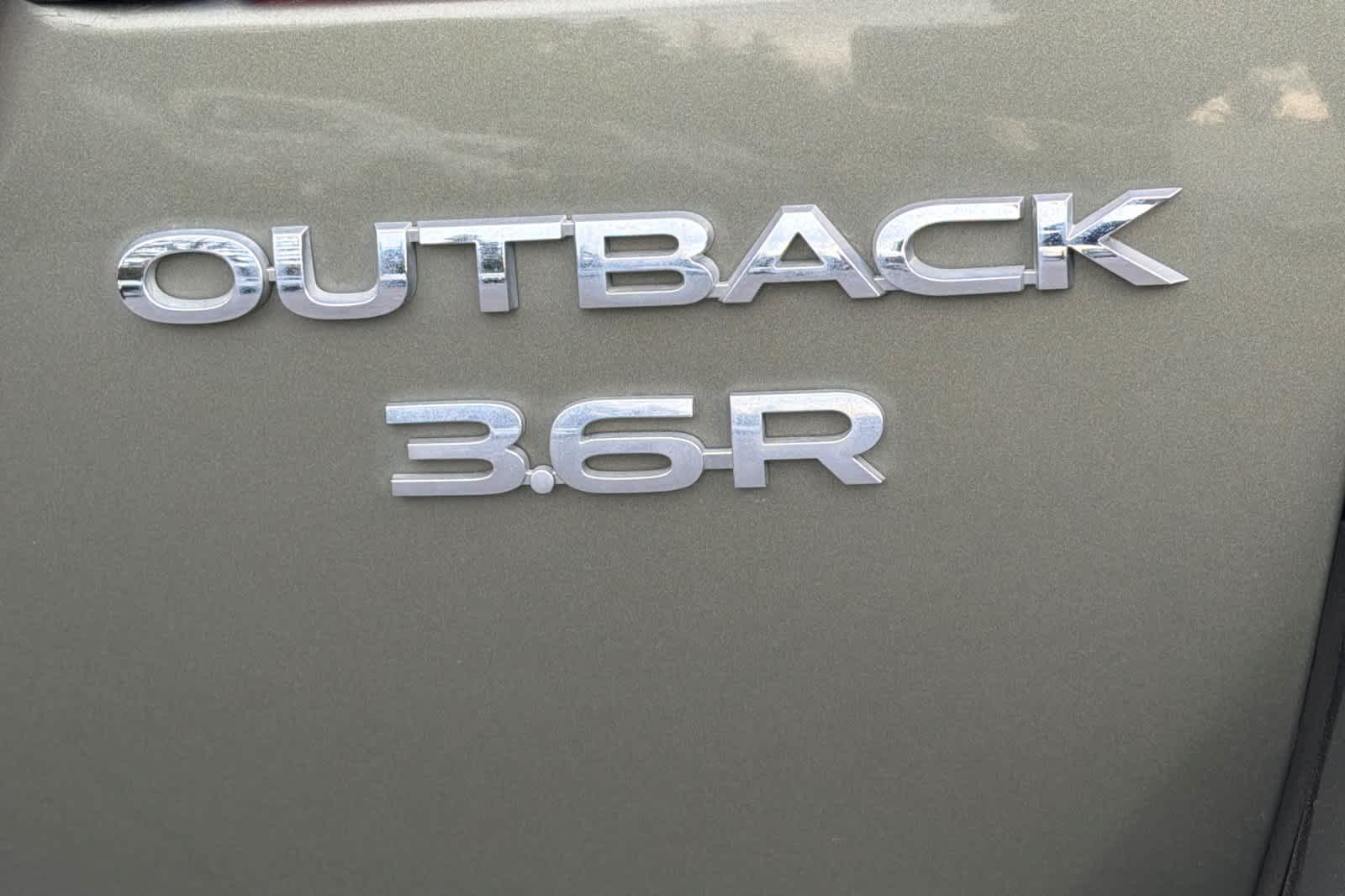Thumbnail: 2016 Subaru Outback - 12