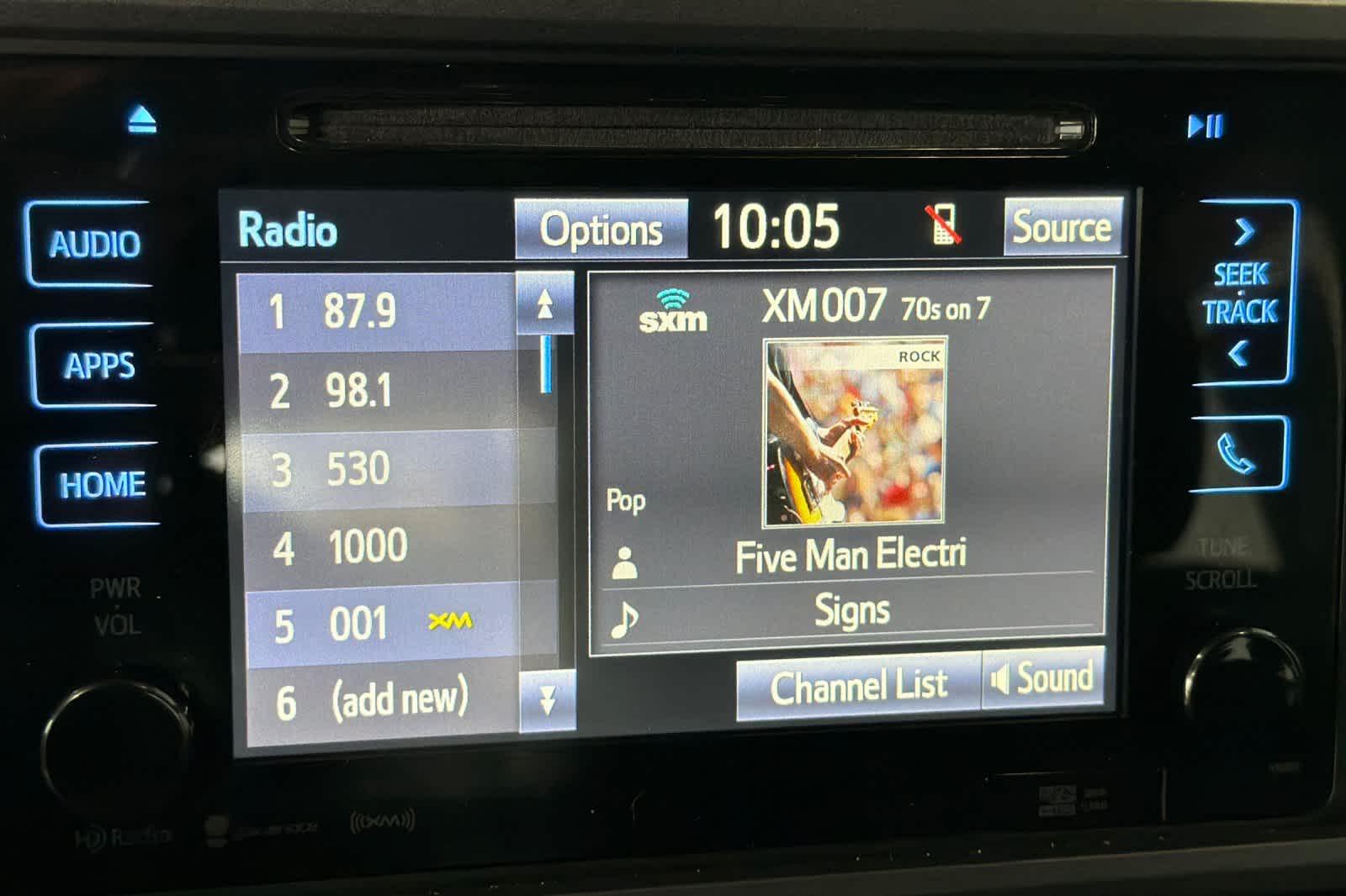 Thumbnail: 2017 Toyota Tacoma - 19